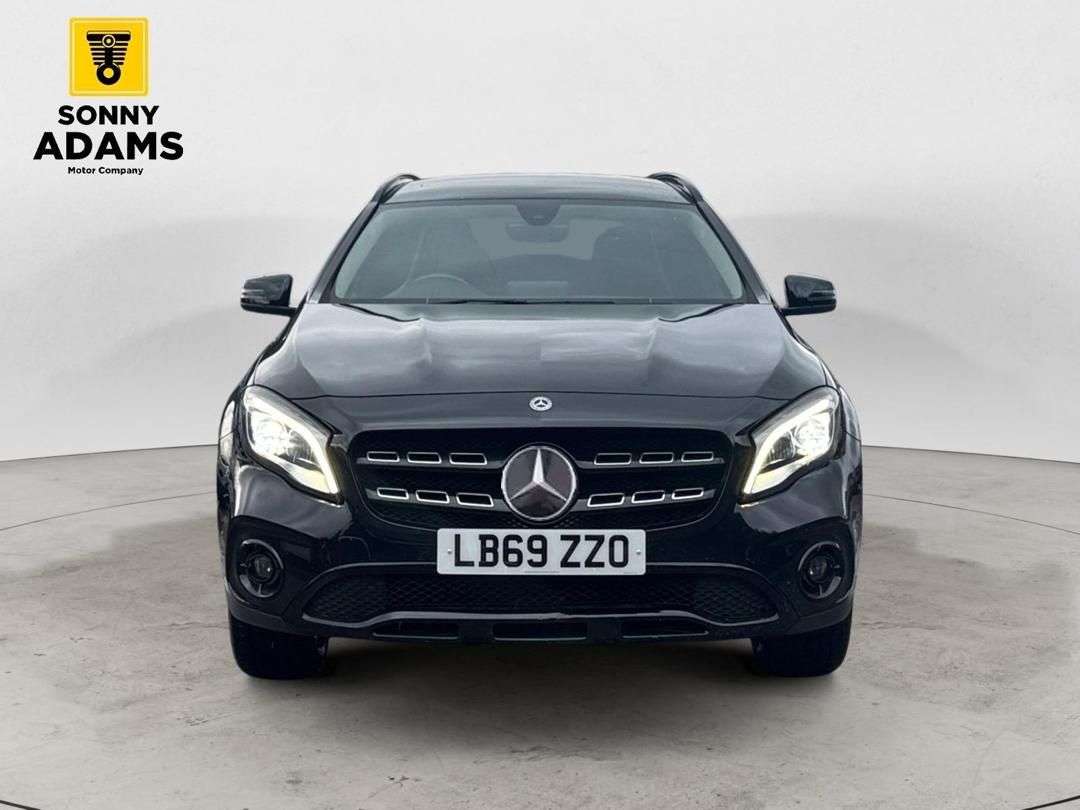 A 2019 MERCEDES-BENZ GLA 1.6 GLA180 GPF Urban Edition SUV 5dr Petrol 7G-DCT Euro 6 (s/s) (122 ps) A 2019 MERCEDES-BENZ GLA 1.6 GLA180 GPF Urban Edition SUV 5dr Petrol 7G-DCT Euro 6 (s/s) (122 ps)