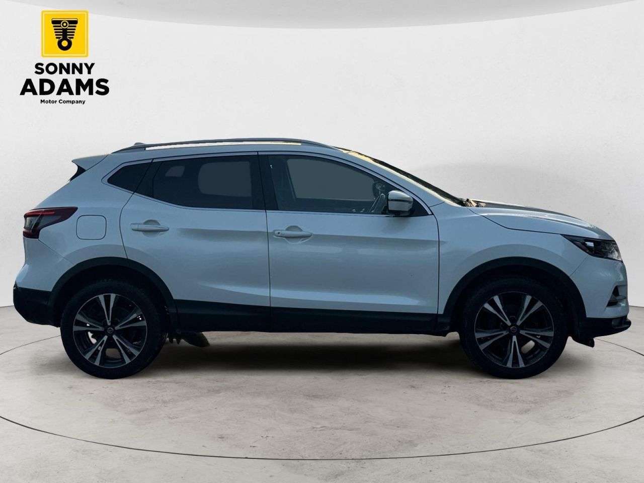 A 2021 NISSAN QASHQAI 1.3 DIG-T N-Connecta SUV 5dr Petrol Manual Euro 6 (s/s) (140 ps) A 2021 NISSAN QASHQAI 1.3 DIG-T N-Connecta SUV 5dr Petrol Manual Euro 6 (s/s) (140 ps)