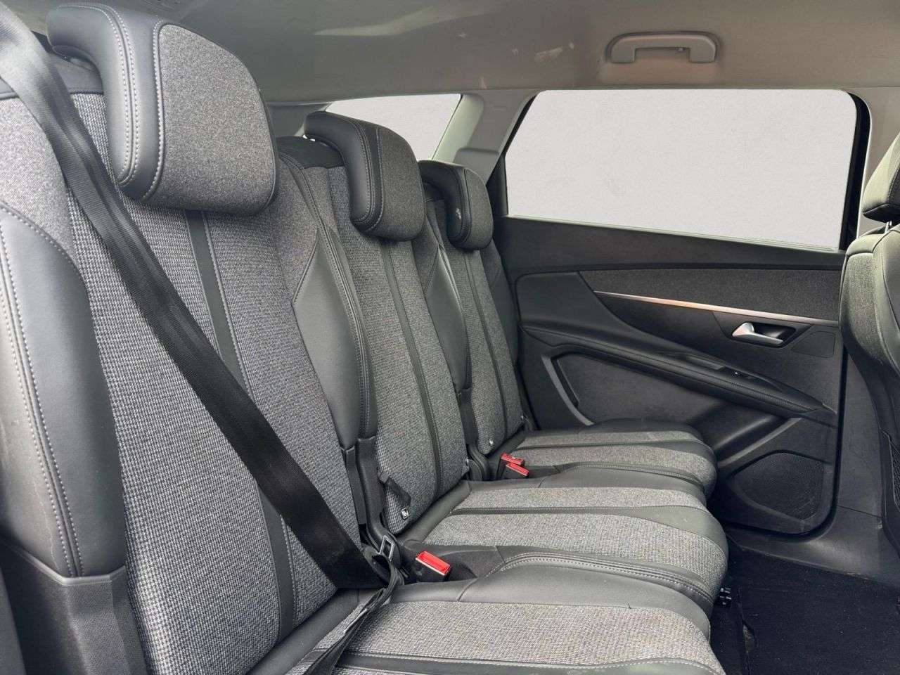 2020 PEUGEOT 5008 2020 PEUGEOT 5008