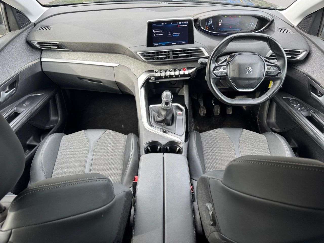 2020 PEUGEOT 5008 2020 PEUGEOT 5008
