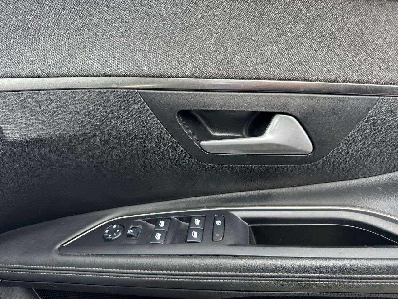 2020 PEUGEOT 5008 2020 PEUGEOT 5008