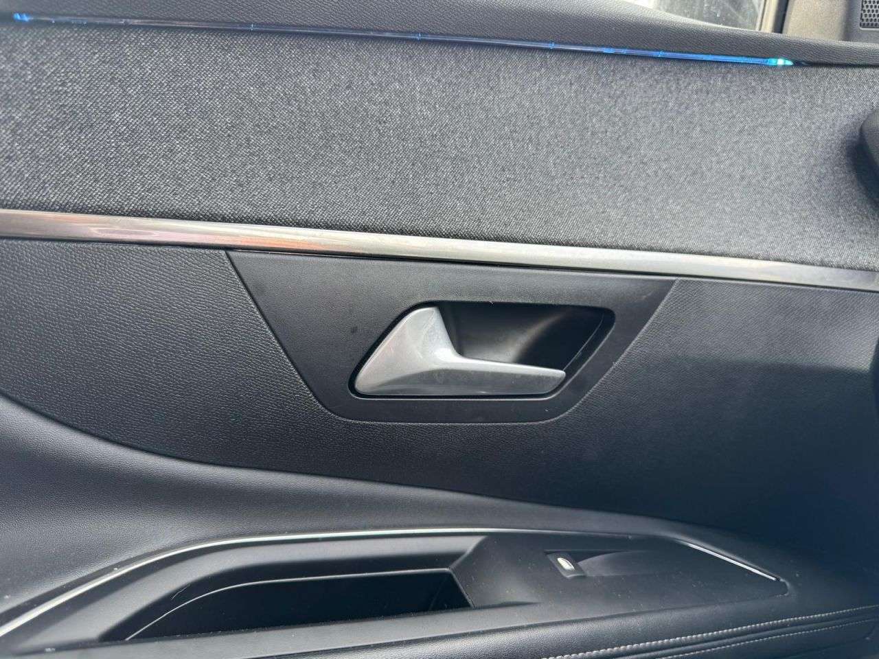 2020 PEUGEOT 5008 2020 PEUGEOT 5008