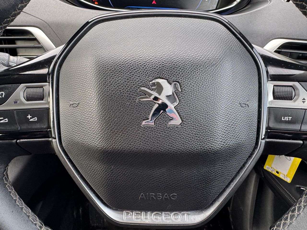 2020 PEUGEOT 5008 2020 PEUGEOT 5008