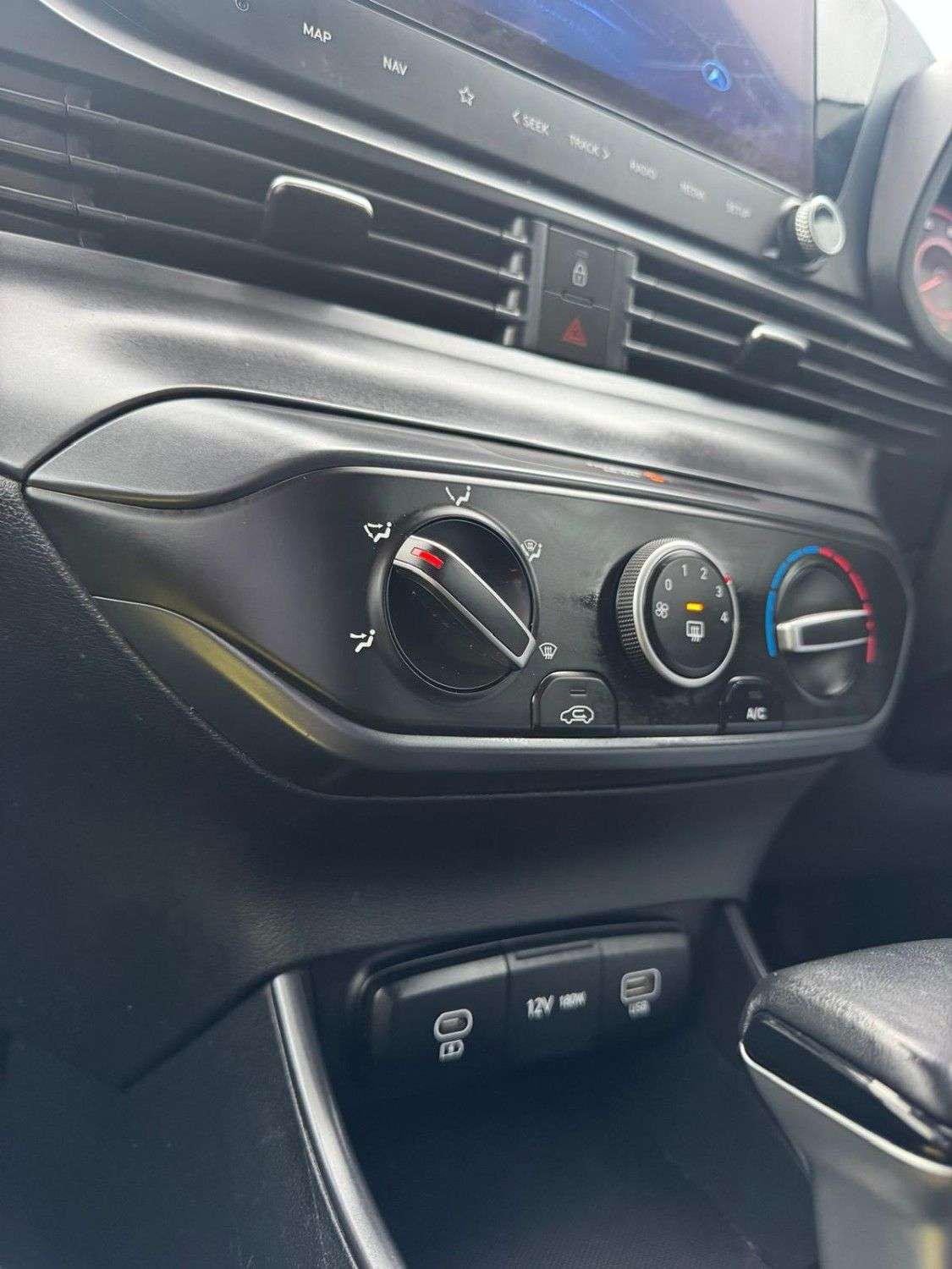2024 HYUNDAI I20 2024 HYUNDAI I20