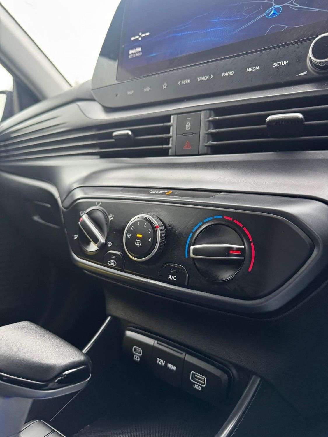 2024 HYUNDAI I20 2024 HYUNDAI I20
