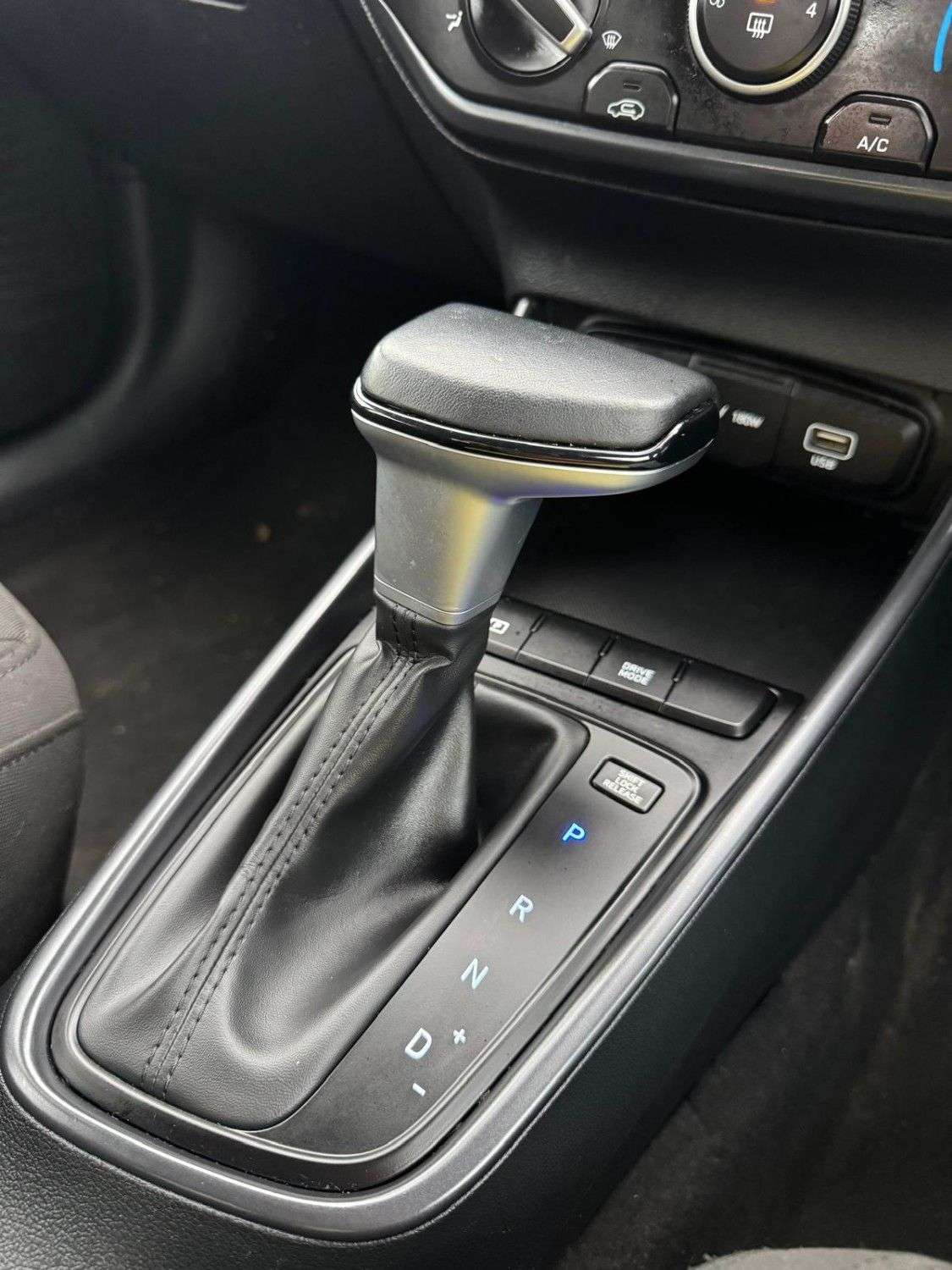 2024 HYUNDAI I20 2024 HYUNDAI I20