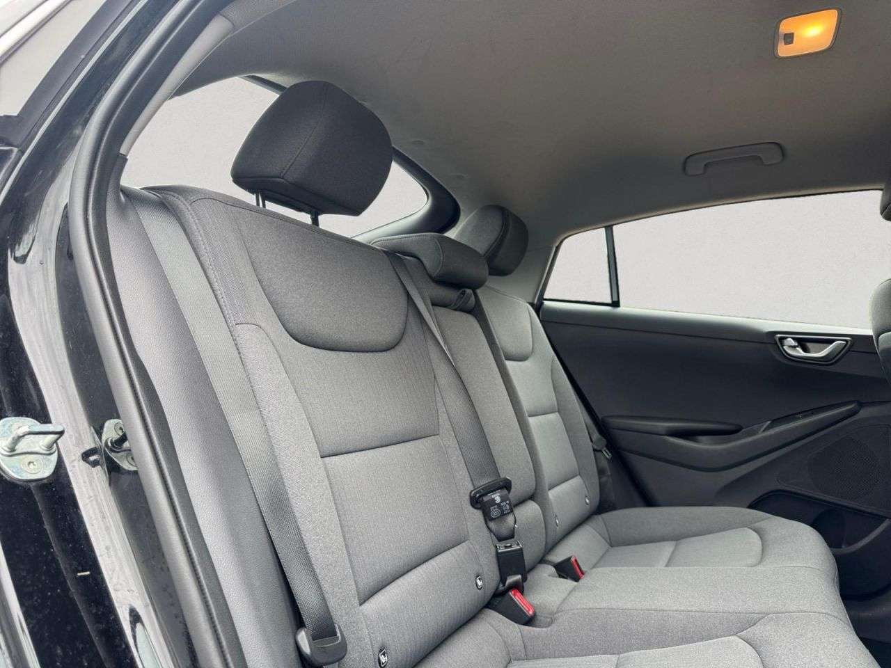 2022 HYUNDAI IONIQ 2022 HYUNDAI IONIQ