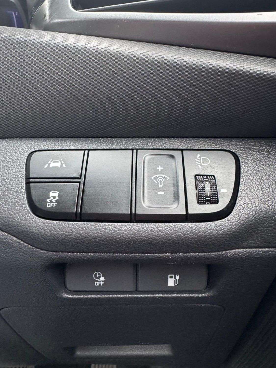 2022 HYUNDAI IONIQ 2022 HYUNDAI IONIQ