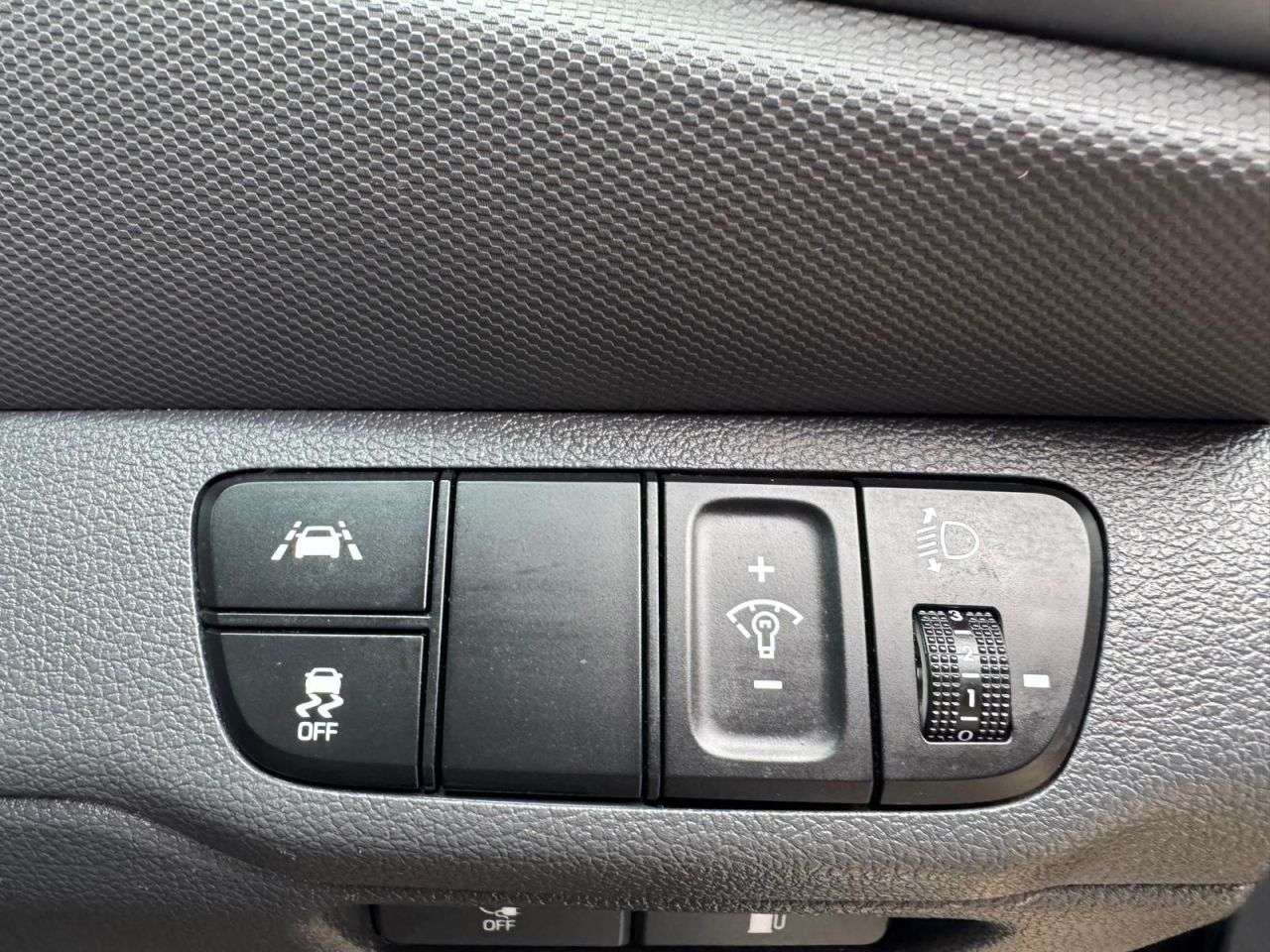 2022 HYUNDAI IONIQ 2022 HYUNDAI IONIQ