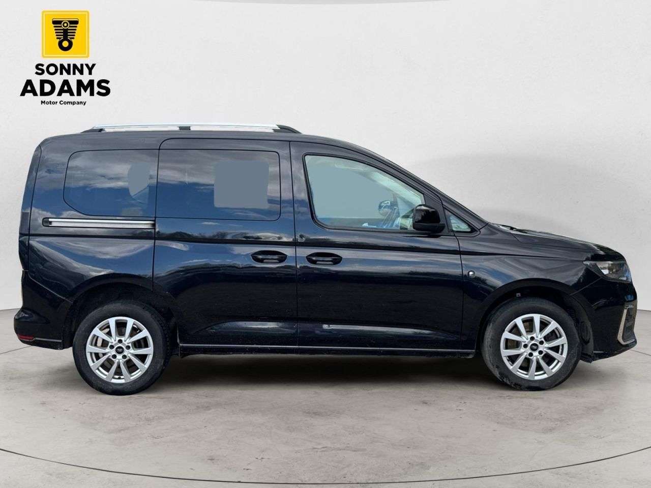 A 2022 FORD TOURNEO CONNECT 2.0 EcoBlue Titanium MPV 5dr Diesel DCT Euro 6 (s/s) (122 ps) A 2022 FORD TOURNEO CONNECT 2.0 EcoBlue Titanium MPV 5dr Diesel DCT Euro 6 (s/s) (122 ps)