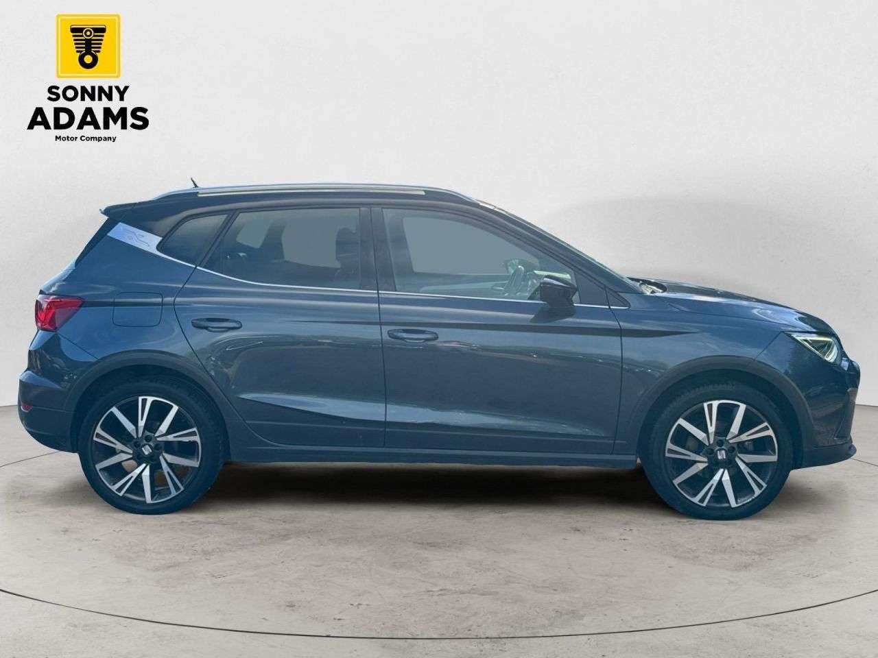 A 2023 SEAT ARONA 1.0 TSI FR Edition SUV 5dr Petrol Manual Euro 6 (s/s) (110 ps) A 2023 SEAT ARONA 1.0 TSI FR Edition SUV 5dr Petrol Manual Euro 6 (s/s) (110 ps)
