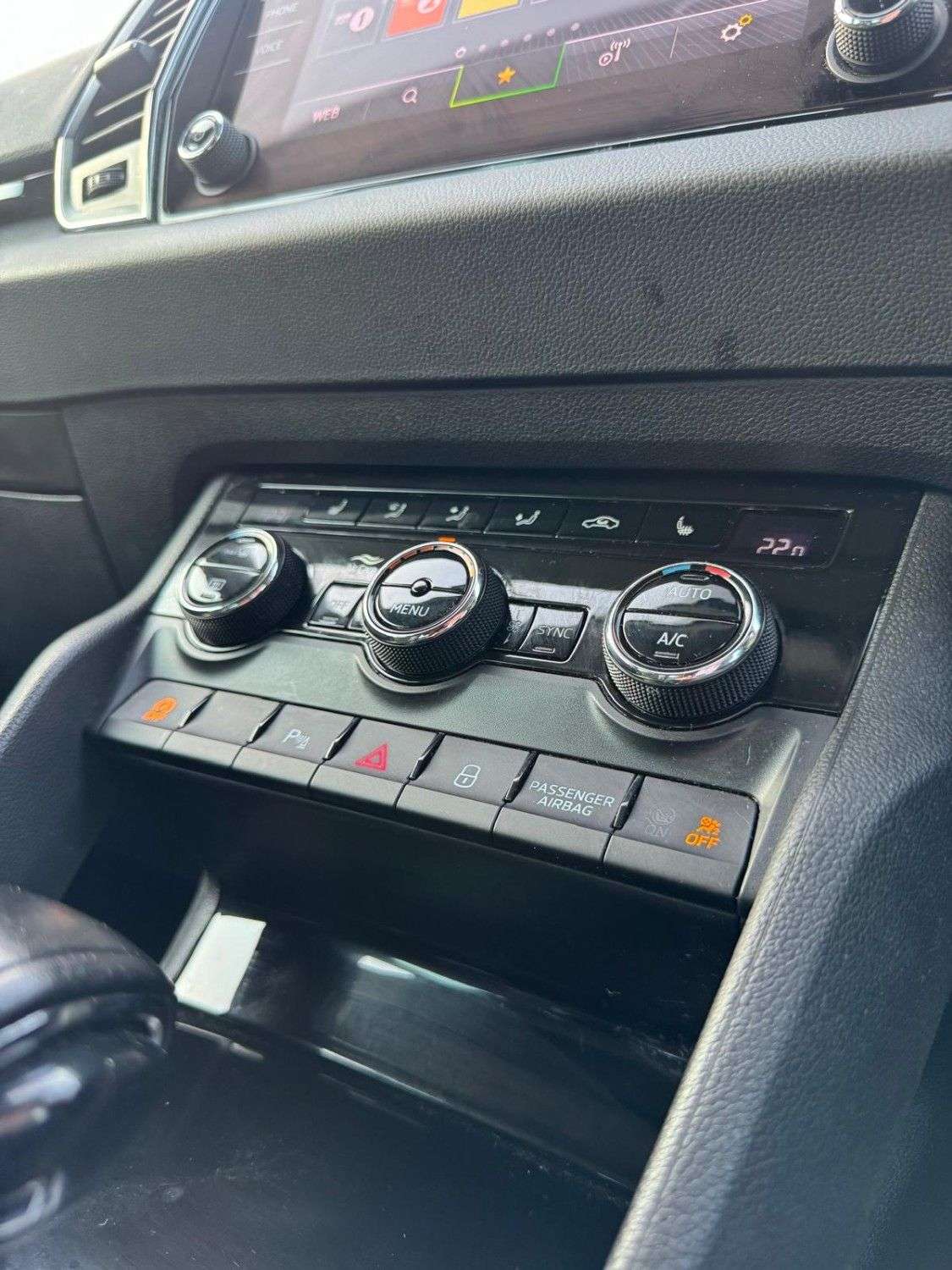 2023 SKODA KAROQ 2023 SKODA KAROQ