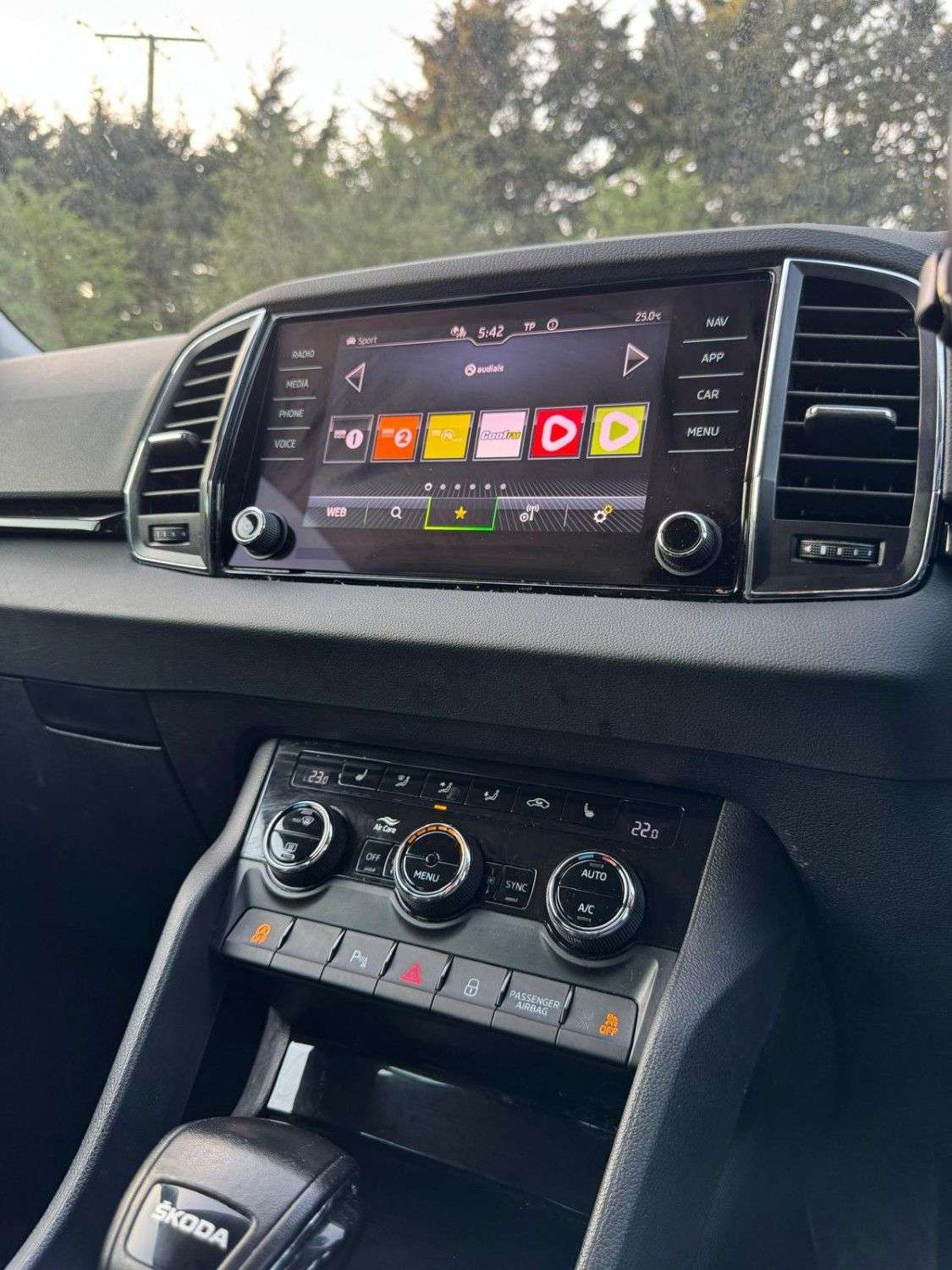 2023 SKODA KAROQ 2023 SKODA KAROQ