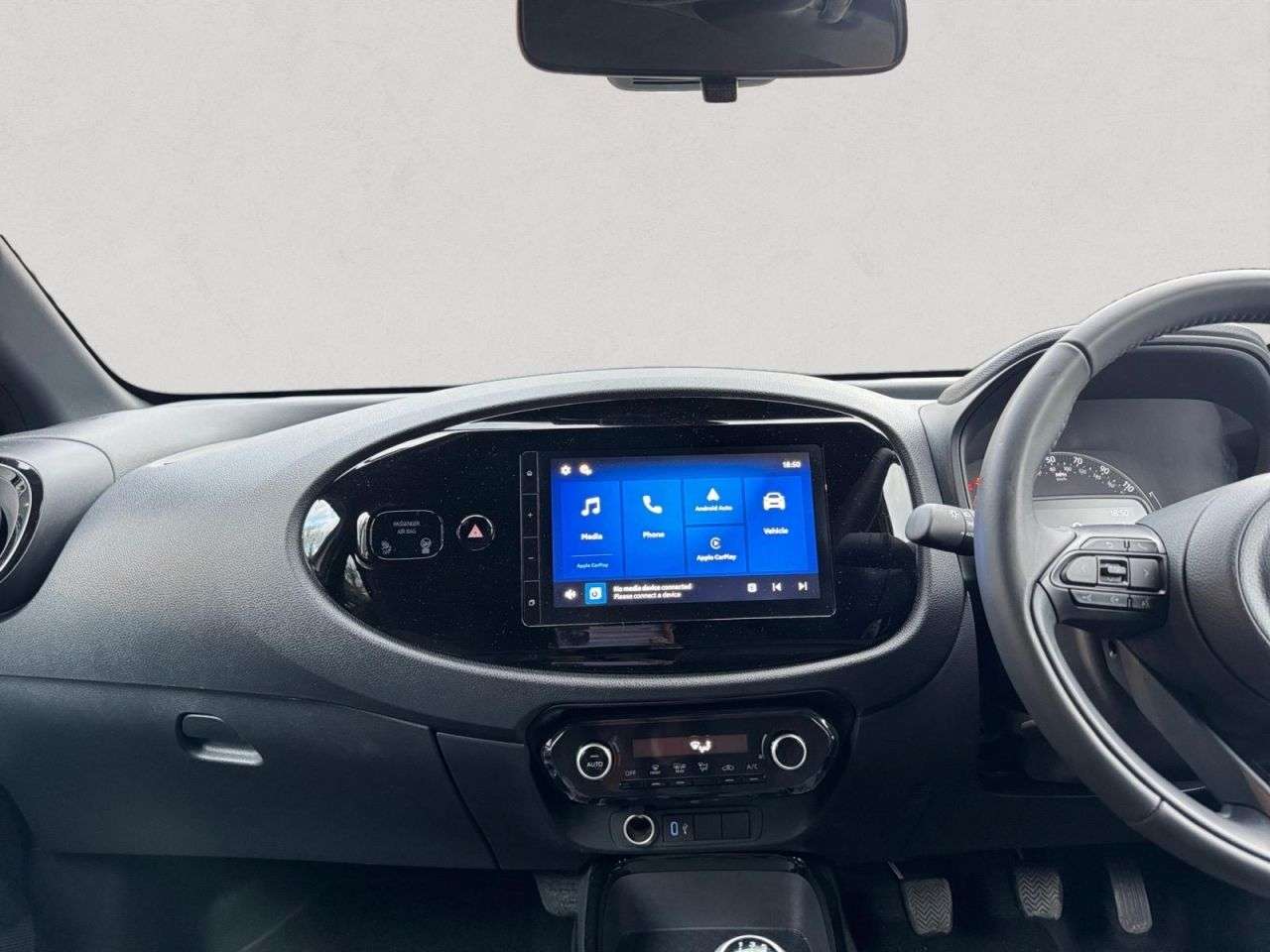 2025 TOYOTA AYGO X 2025 TOYOTA AYGO X