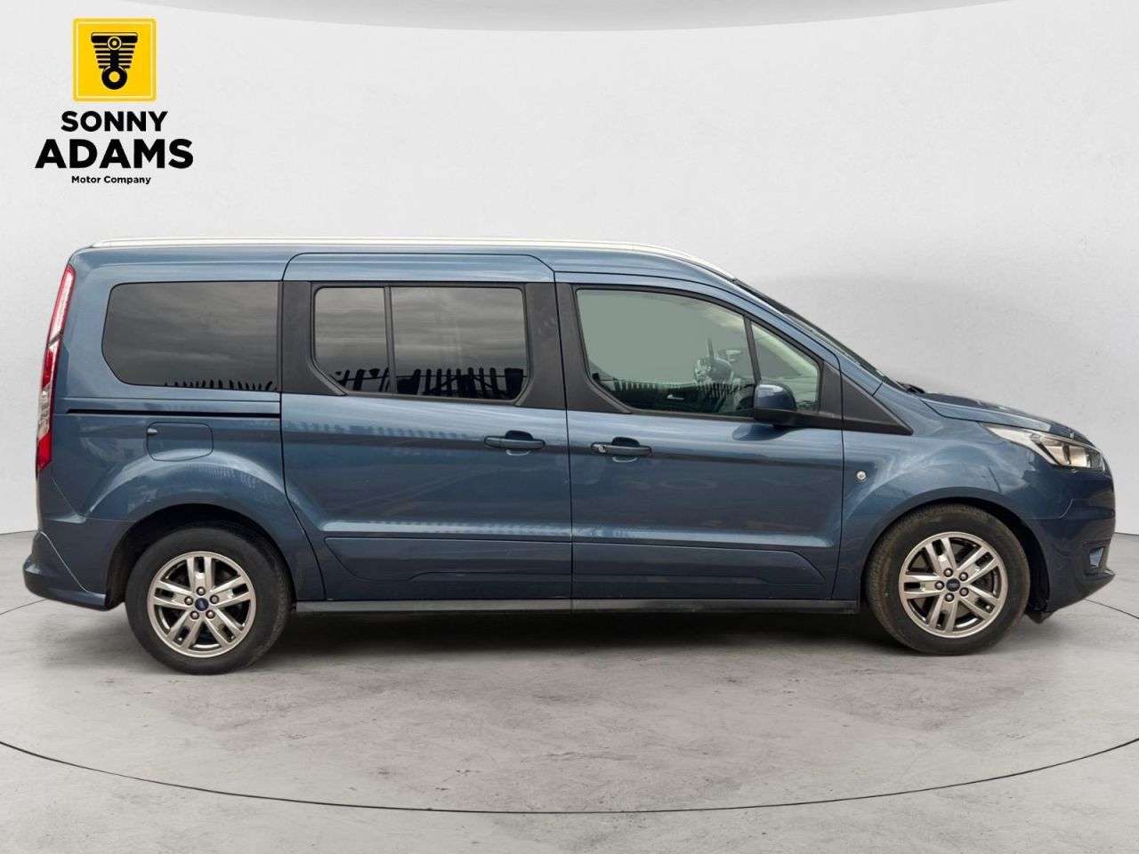 A 2021 FORD GRAND TOURNEO CONNECT 1.5 EcoBlue Titanium MPV 5dr Diesel Auto Euro 6 (s/s) (120 ps) A 2021 FORD GRAND TOURNEO CONNECT 1.5 EcoBlue Titanium MPV 5dr Diesel Auto Euro 6 (s/s) (120 ps)