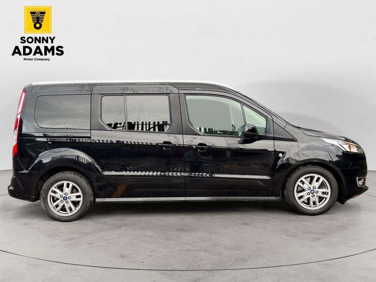 A 2021 FORD GRAND TOURNEO CONNECT 1.5 EcoBlue Titanium MPV 5dr Diesel Auto Euro 6 (s/s) (120 ps) A 2021 FORD GRAND TOURNEO CONNECT 1.5 EcoBlue Titanium MPV 5dr Diesel Auto Euro 6 (s/s) (120 ps)