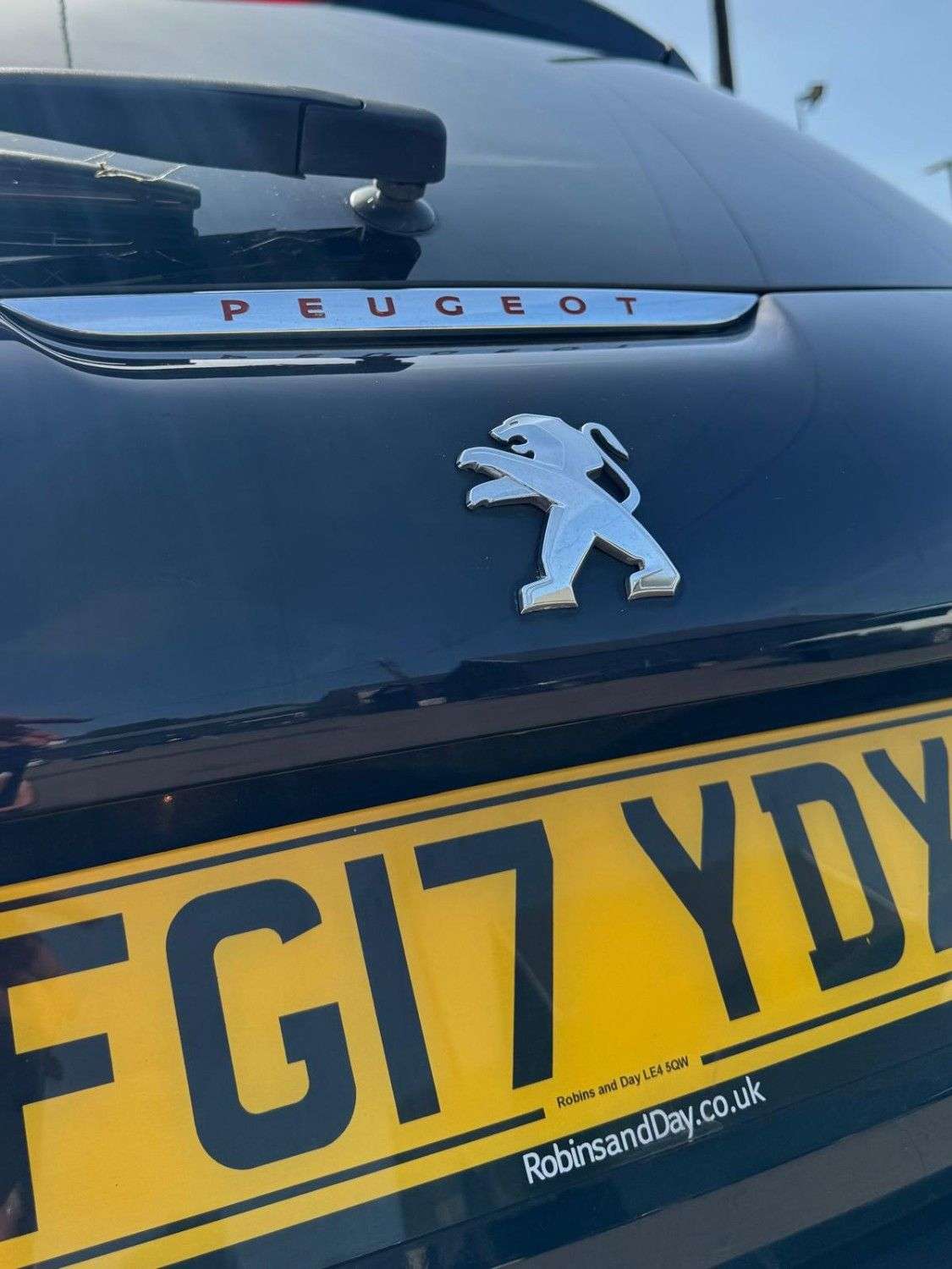 2017 PEUGEOT 208 2017 PEUGEOT 208