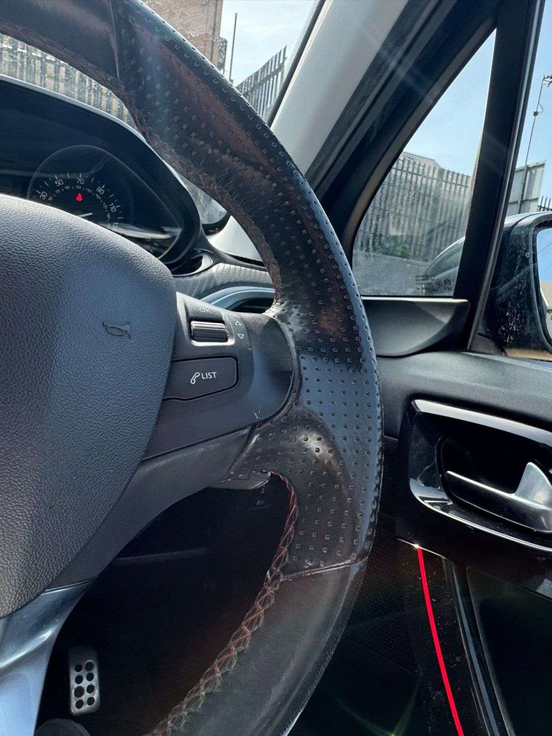 2017 PEUGEOT 208 2017 PEUGEOT 208
