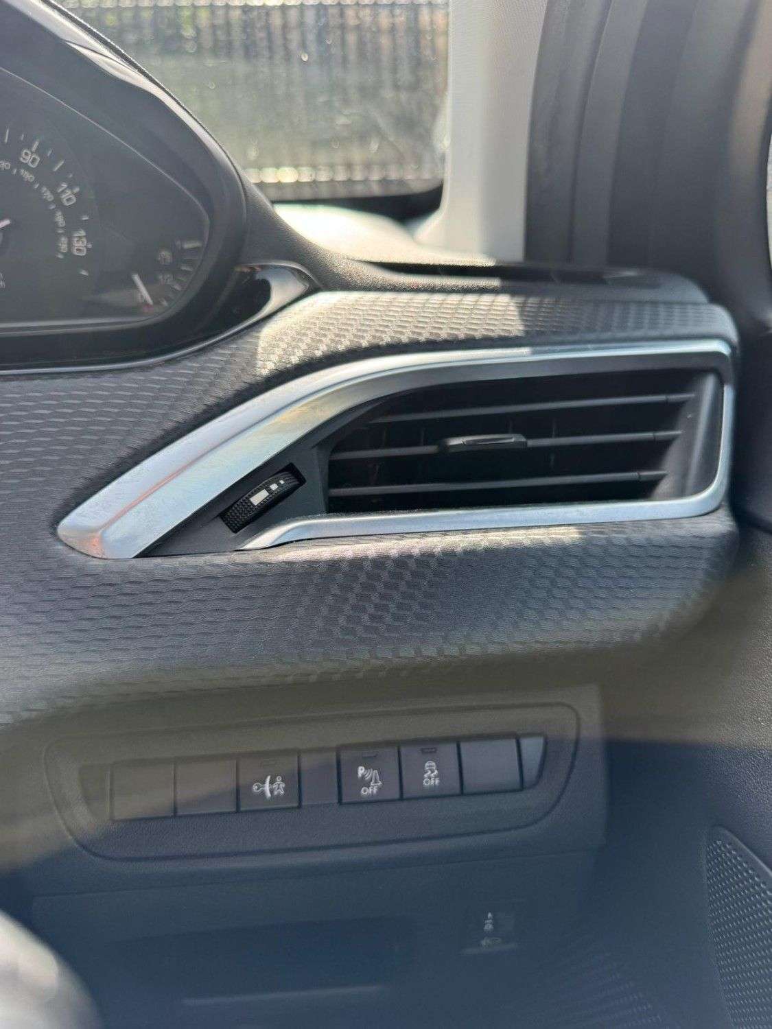 2017 PEUGEOT 208 2017 PEUGEOT 208