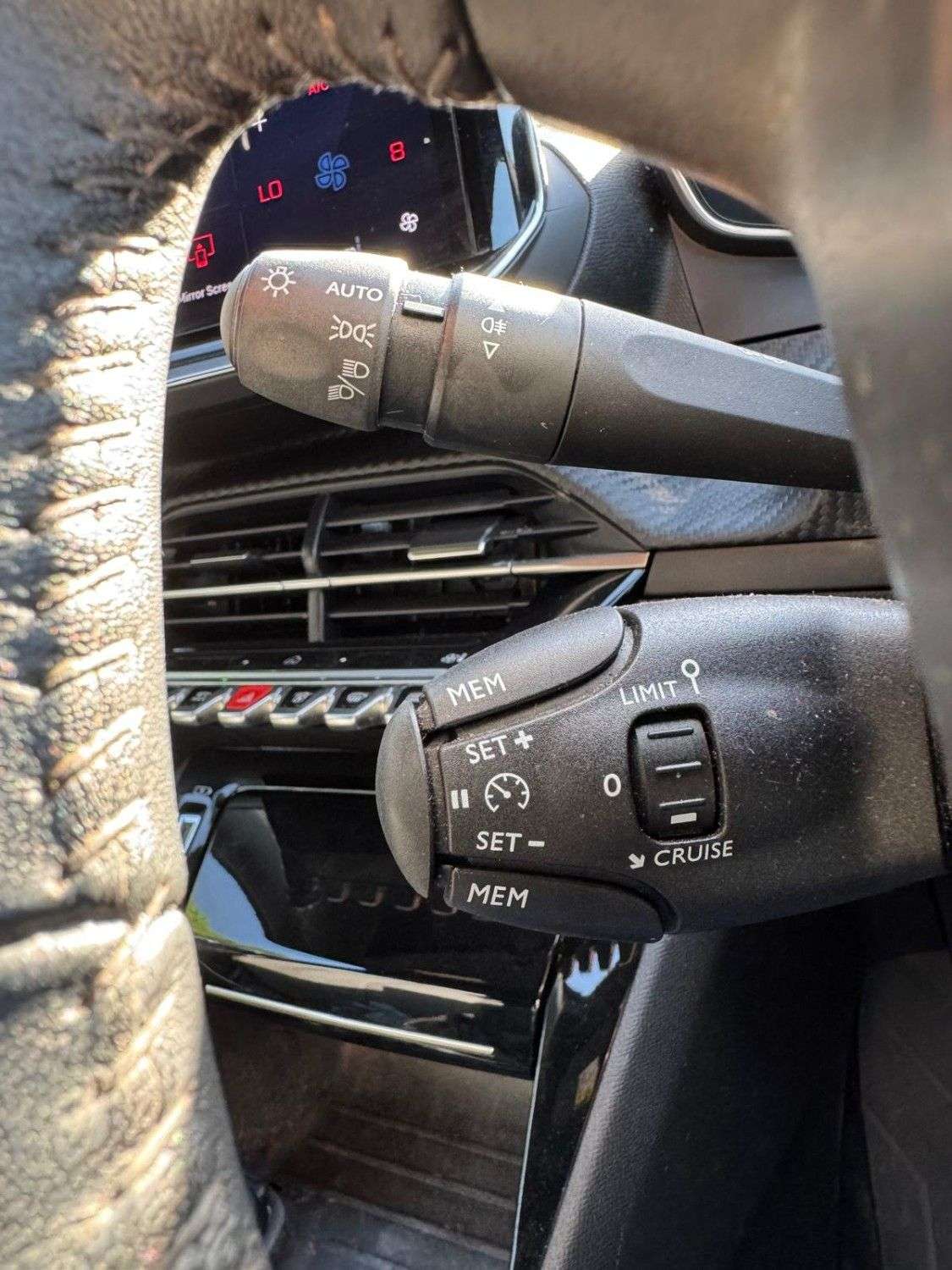 2025 PEUGEOT 2008 2025 PEUGEOT 2008