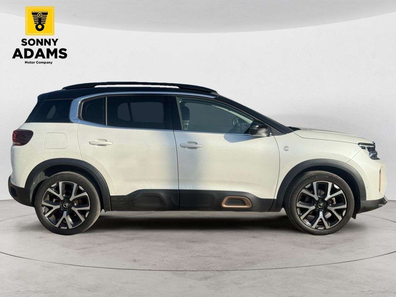 A 2023 CITROEN C5 AIRCROSS 1.5 BlueHDi C-Series Edition SUV 5dr Diesel EAT8 Euro 6 (s/s) (130 ps) A 2023 CITROEN C5 AIRCROSS 1.5 BlueHDi C-Series Edition SUV 5dr Diesel EAT8 Euro 6 (s/s) (130 ps)