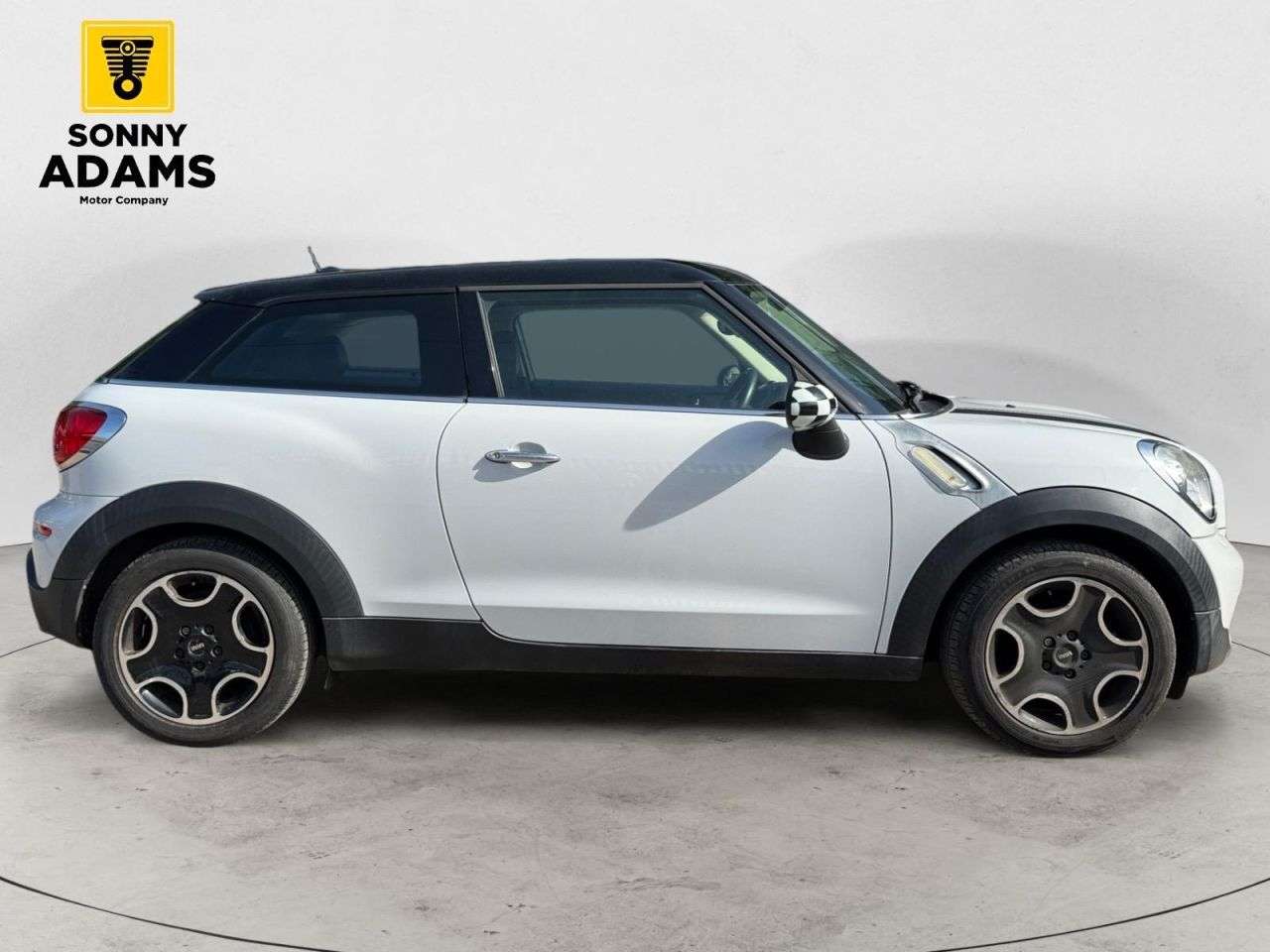 A 2013 MINI COOPER 1.6 Cooper SUV 3dr Petrol Manual Euro 5 (s/s) (122 ps) A 2013 MINI COOPER 1.6 Cooper SUV 3dr Petrol Manual Euro 5 (s/s) (122 ps)