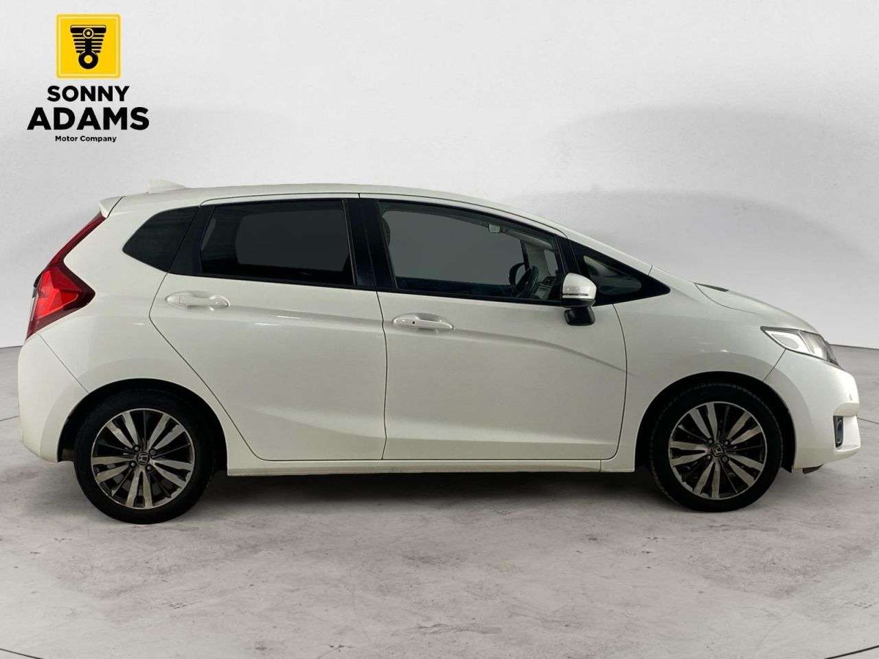 A 2017 HONDA JAZZ 1.3 i-VTEC EX Hatchback 5dr Petrol Manual Euro 6 (s/s) (102 ps) A 2017 HONDA JAZZ 1.3 i-VTEC EX Hatchback 5dr Petrol Manual Euro 6 (s/s) (102 ps)