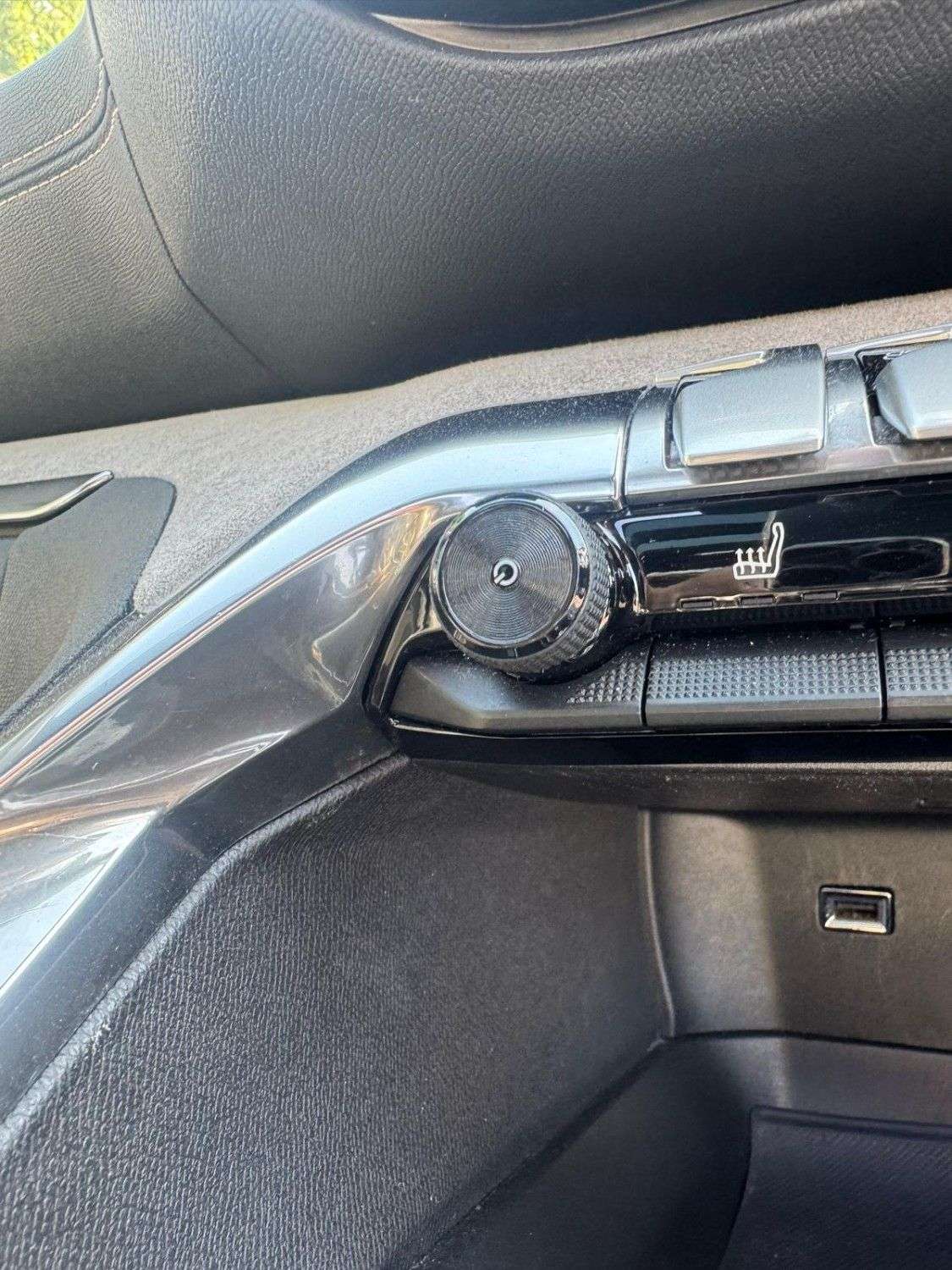 2021 PEUGEOT 3008 2021 PEUGEOT 3008