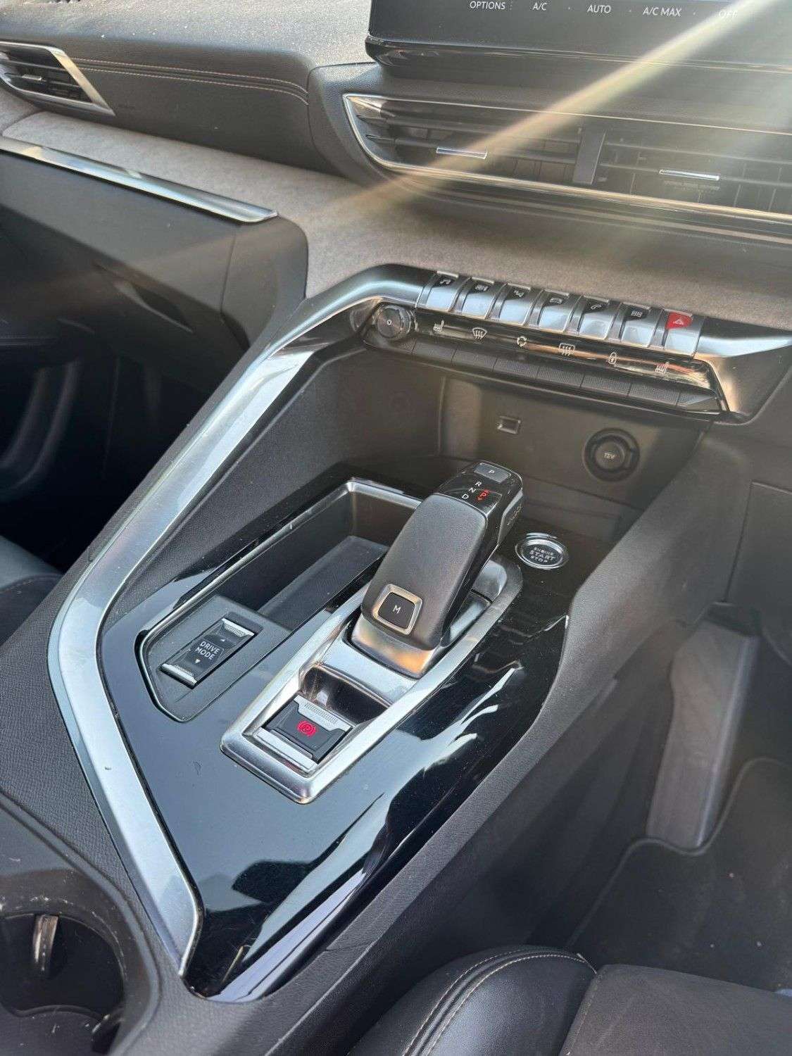 2021 PEUGEOT 3008 2021 PEUGEOT 3008