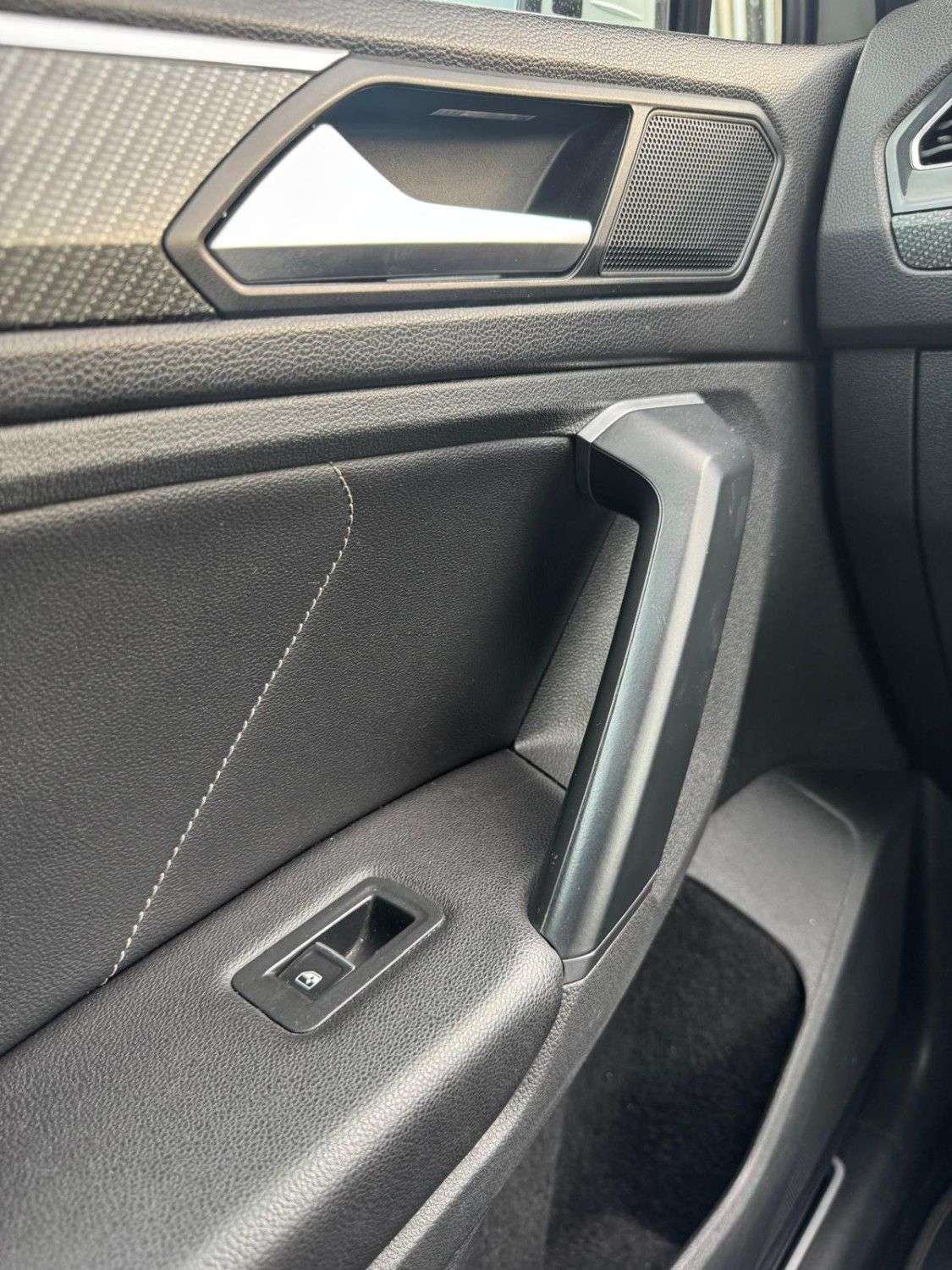 2021 VOLKSWAGEN TIGUAN 2021 VOLKSWAGEN TIGUAN