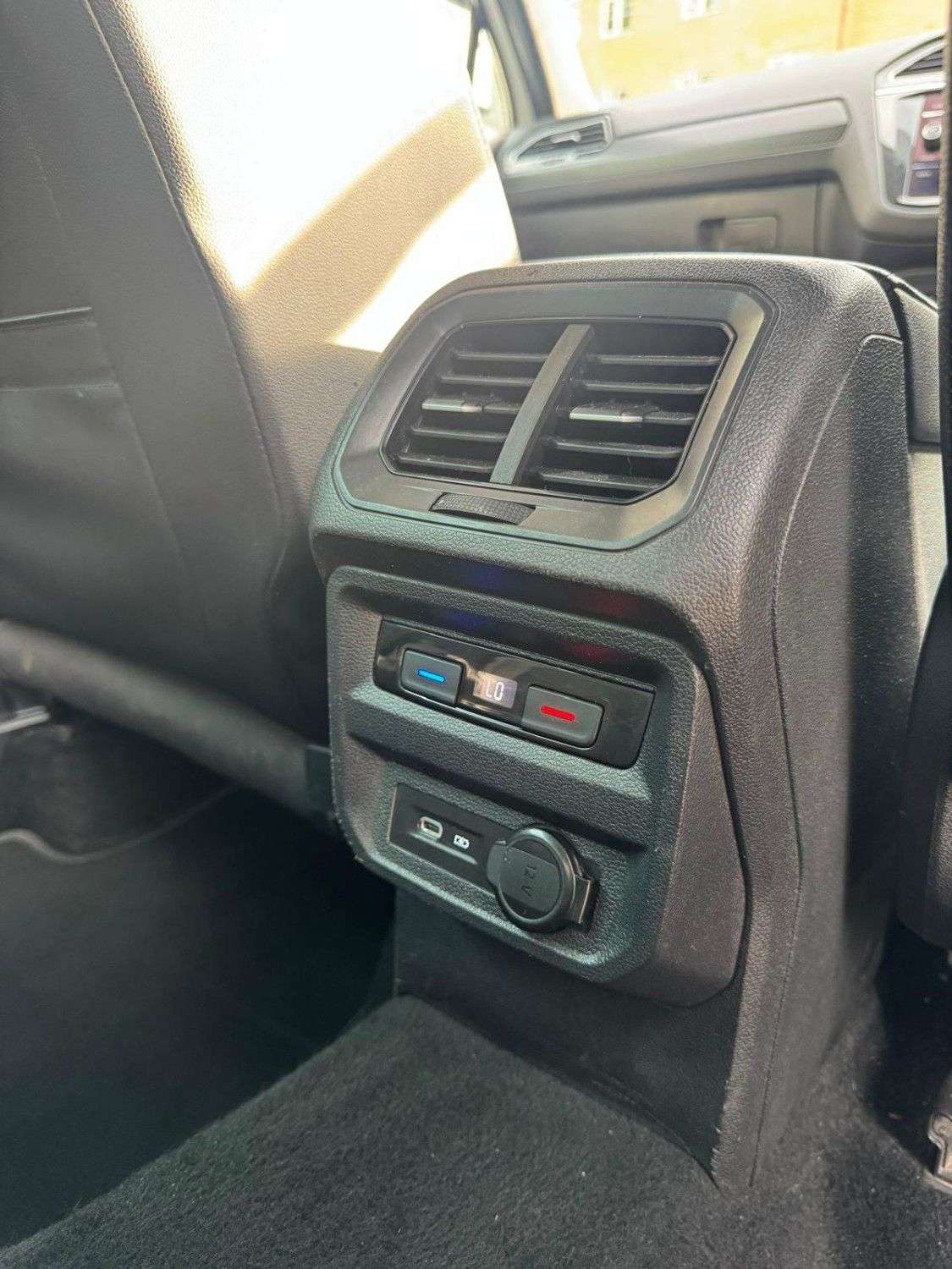 2021 VOLKSWAGEN TIGUAN 2021 VOLKSWAGEN TIGUAN