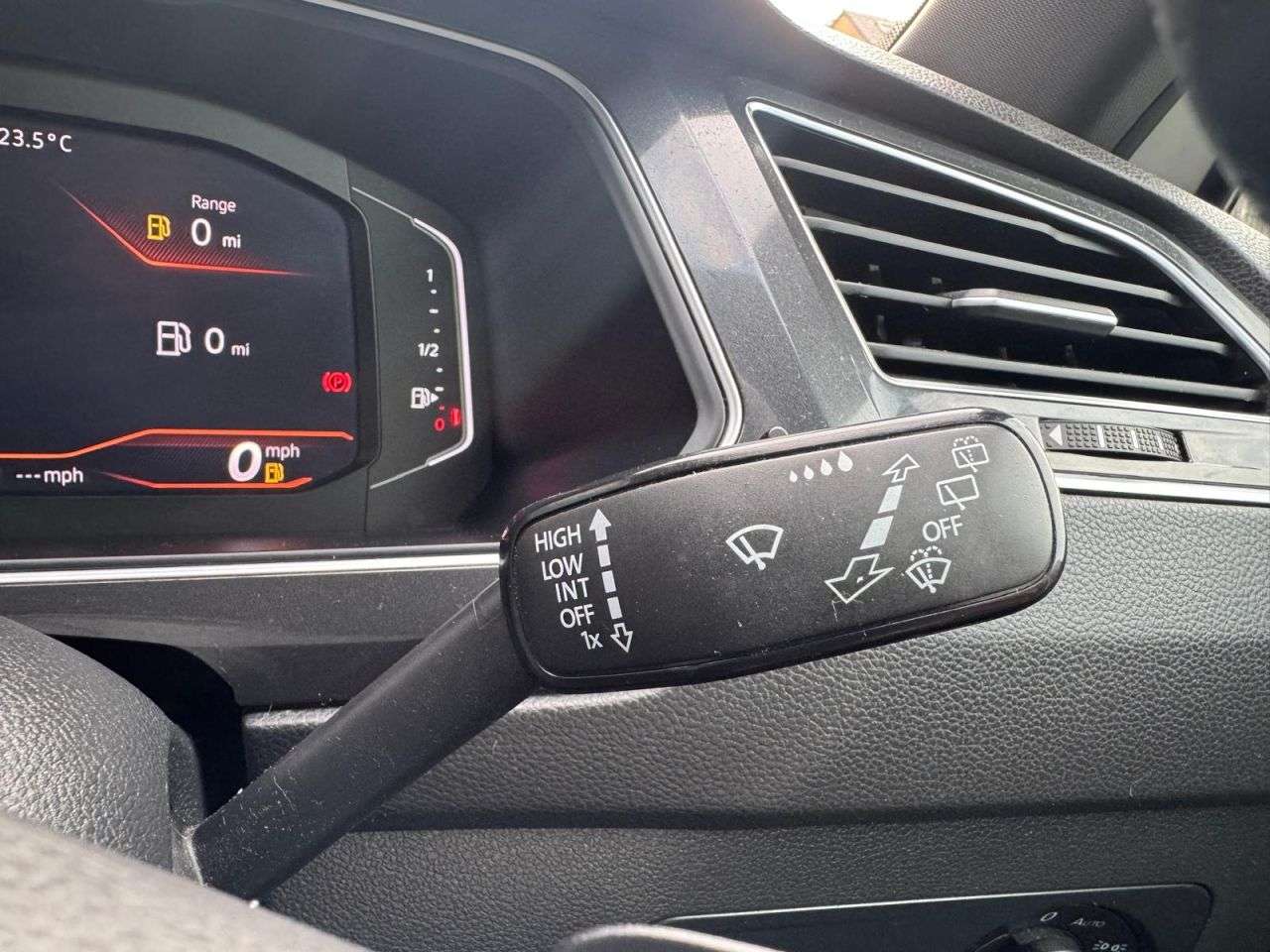 2021 VOLKSWAGEN TIGUAN 2021 VOLKSWAGEN TIGUAN
