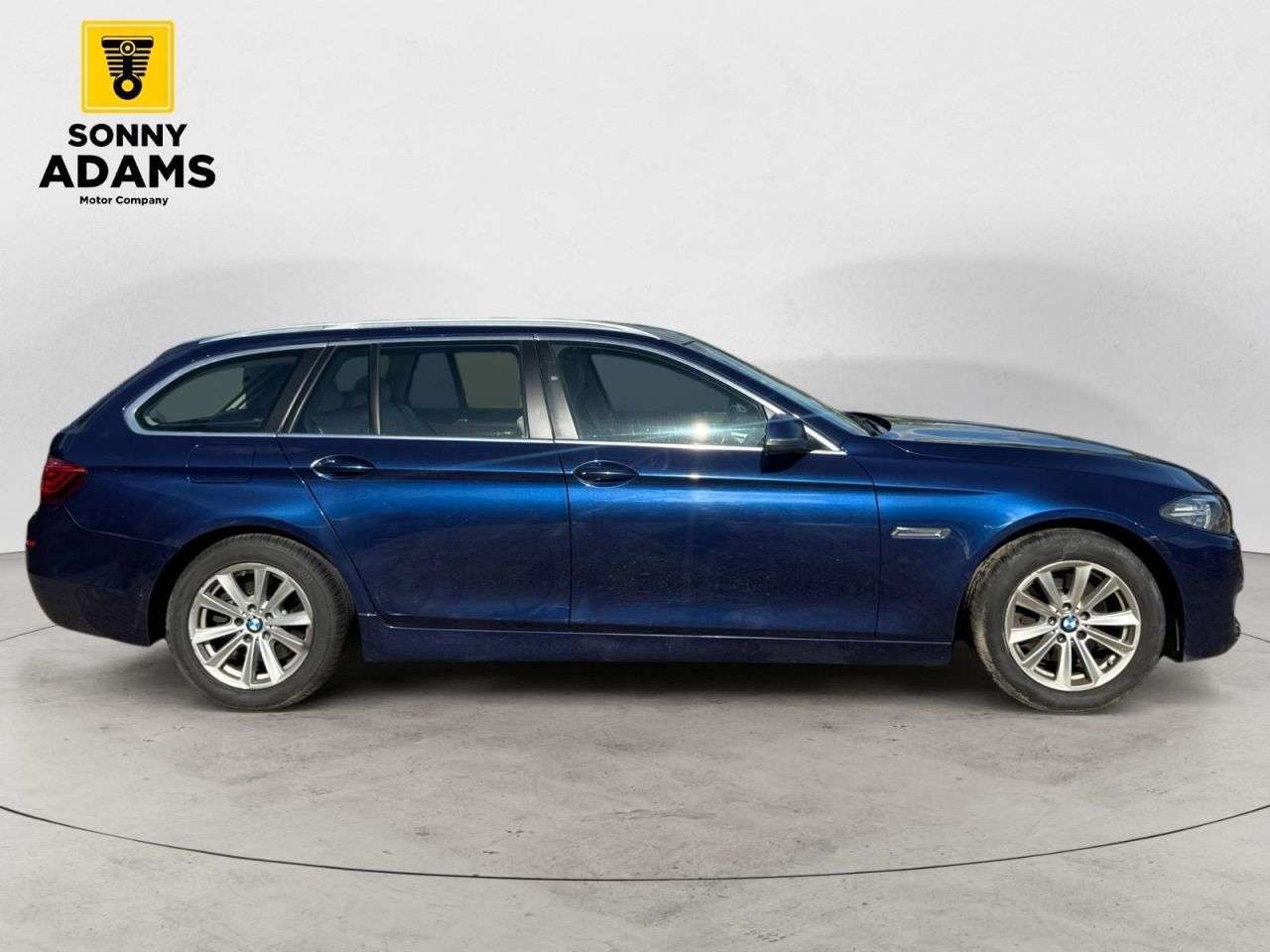 A 2016 BMW 5 SERIES 2.0 520d SE Touring 5dr Diesel Auto Euro 6 (s/s) (190 ps) A 2016 BMW 5 SERIES 2.0 520d SE Touring 5dr Diesel Auto Euro 6 (s/s) (190 ps)