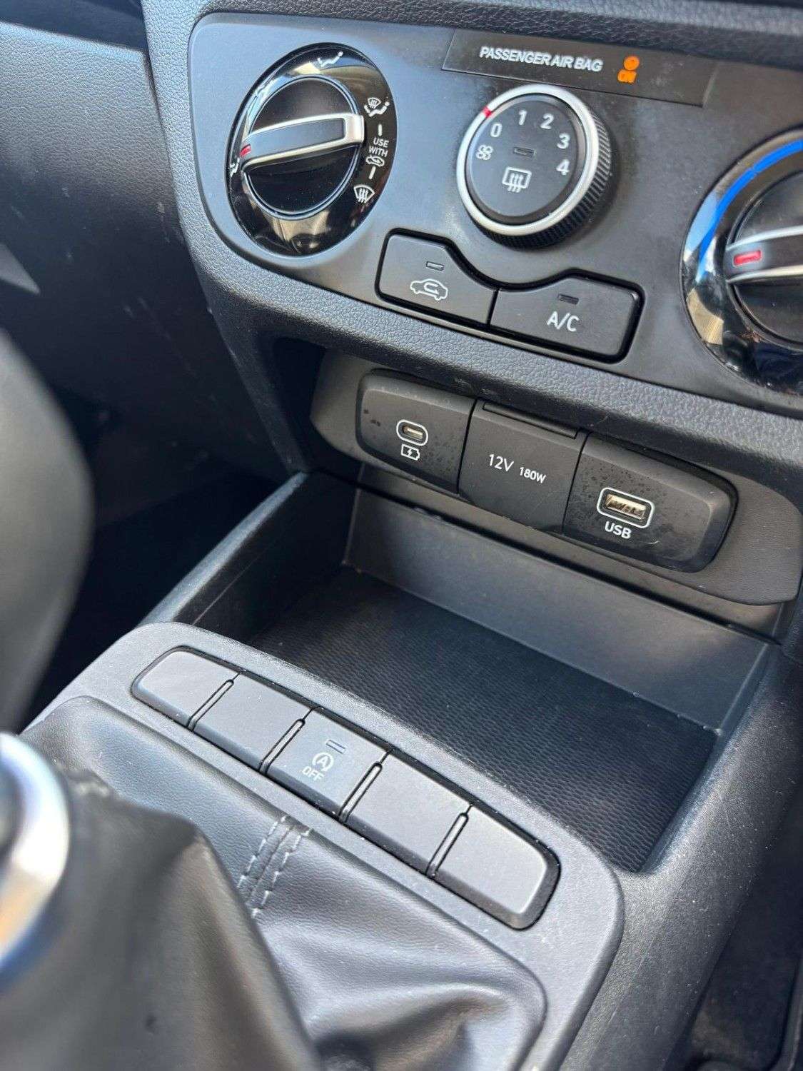 2024 HYUNDAI I10 2024 HYUNDAI I10
