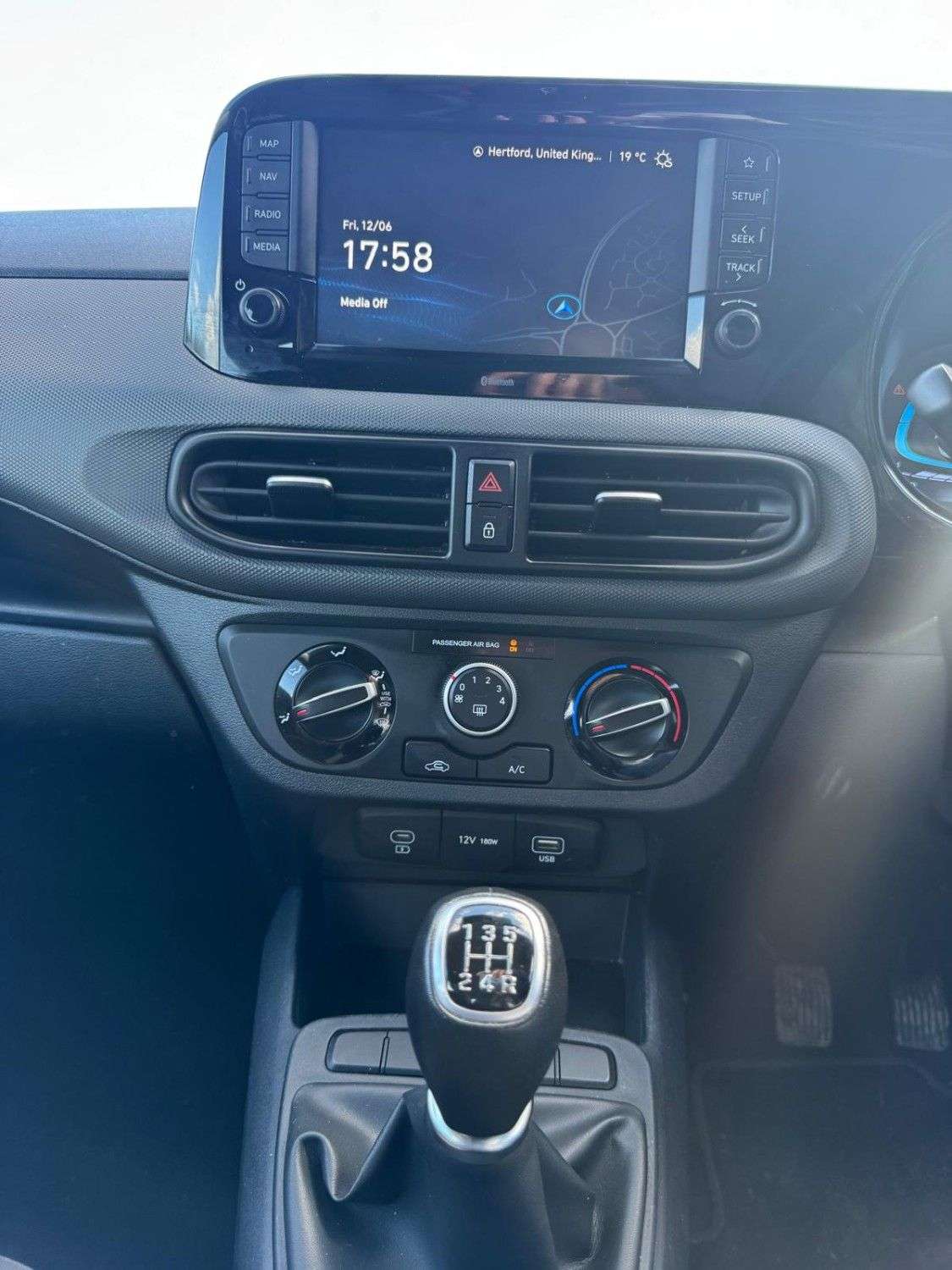 2024 HYUNDAI I10 2024 HYUNDAI I10