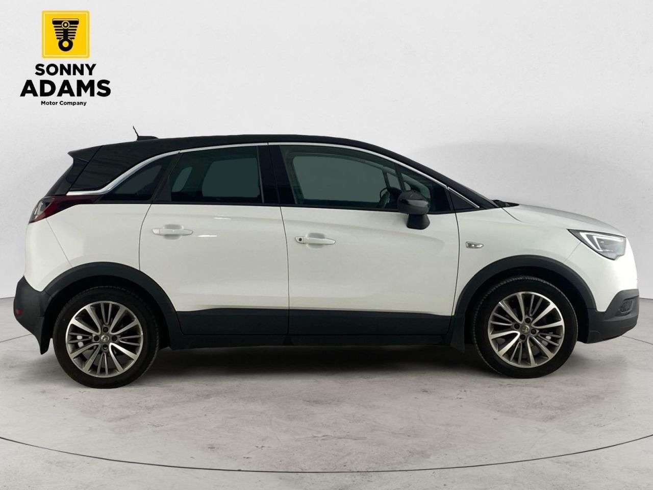 A 2020 VAUXHALL CROSSLAND X 1.2 Griffin SUV 5dr Petrol Manual Euro 6 (s/s) (83 ps) A 2020 VAUXHALL CROSSLAND X 1.2 Griffin SUV 5dr Petrol Manual Euro 6 (s/s) (83 ps)
