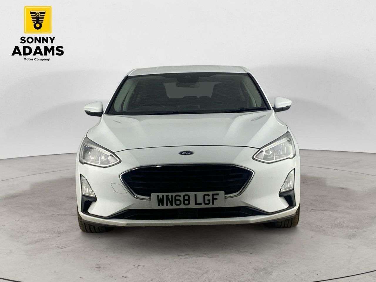 A 2018 FORD FOCUS 1.0T EcoBoost Zetec Hatchback 5dr Petrol Manual Euro 6 (s/s) (100 ps) A 2018 FORD FOCUS 1.0T EcoBoost Zetec Hatchback 5dr Petrol Manual Euro 6 (s/s) (100 ps)