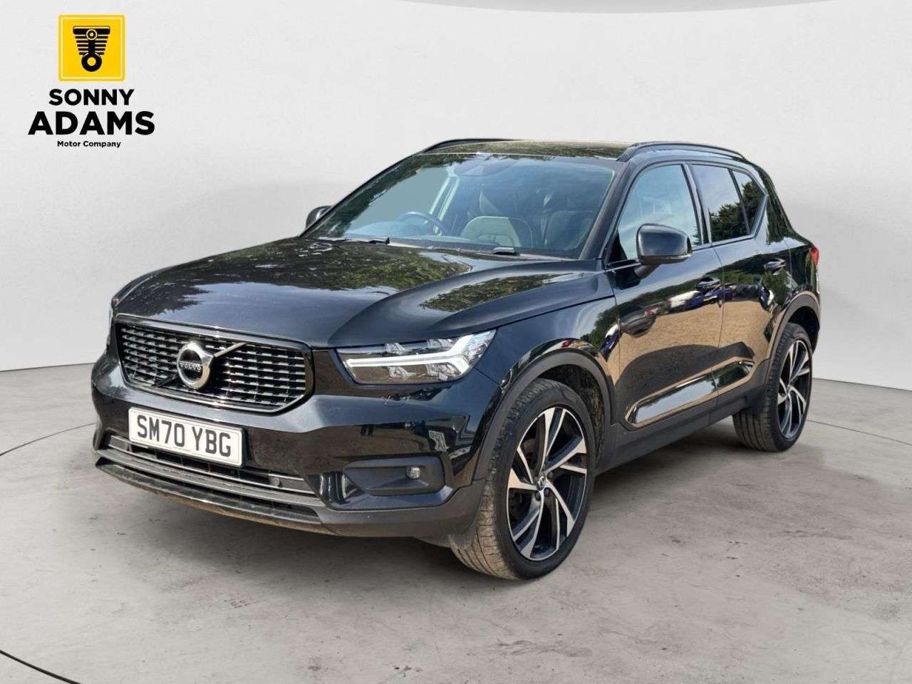 2021 VOLVO XC40 2021 VOLVO XC40
