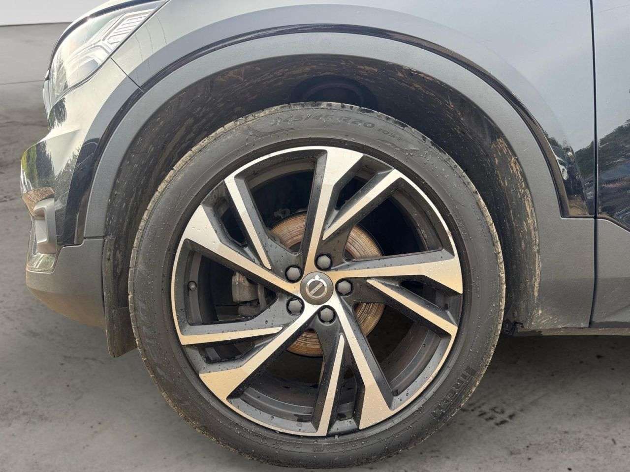 2021 VOLVO XC40 2021 VOLVO XC40