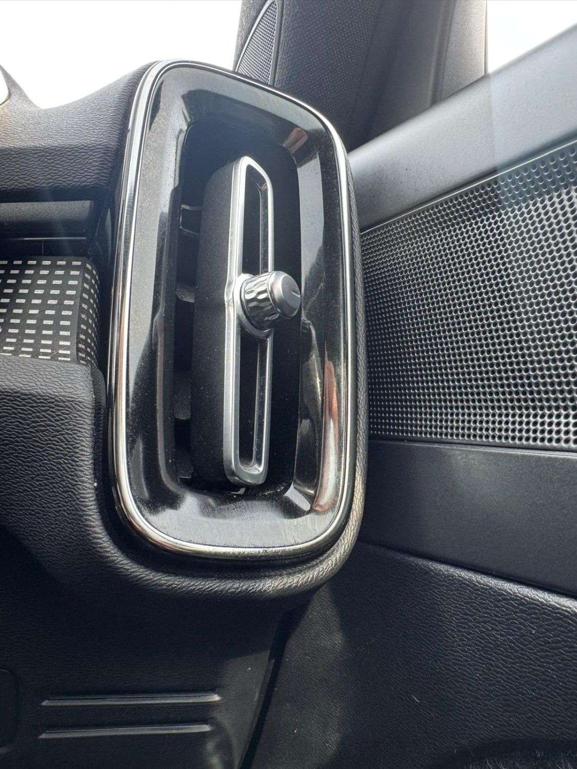 2021 VOLVO XC40 2021 VOLVO XC40