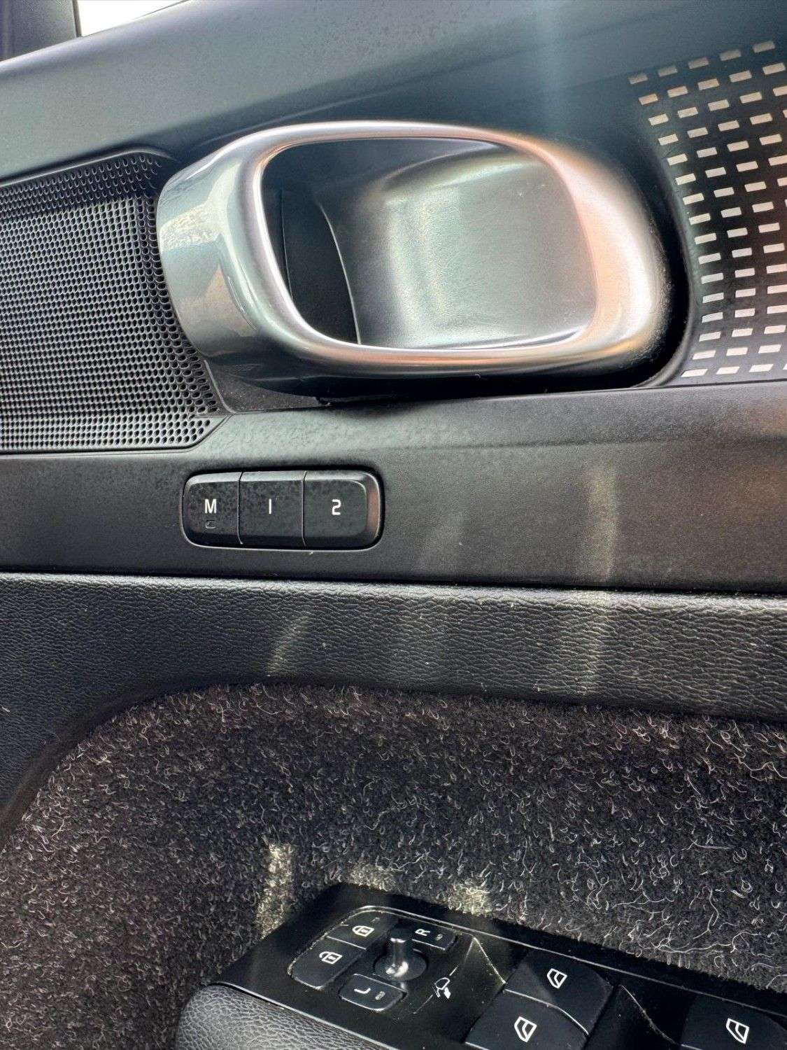 2021 VOLVO XC40 2021 VOLVO XC40