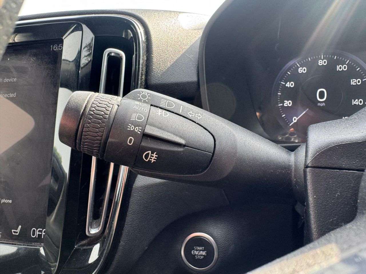 2021 VOLVO XC40 2021 VOLVO XC40