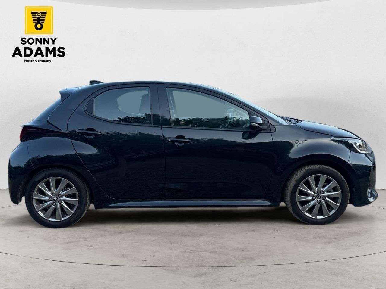 A 2023 TOYOTA YARIS 1.5 VVT-h Icon Hatchback 5dr Petrol Hybrid E-CVT Euro 6 (s/s) (116 ps) A 2023 TOYOTA YARIS 1.5 VVT-h Icon Hatchback 5dr Petrol Hybrid E-CVT Euro 6 (s/s) (116 ps)