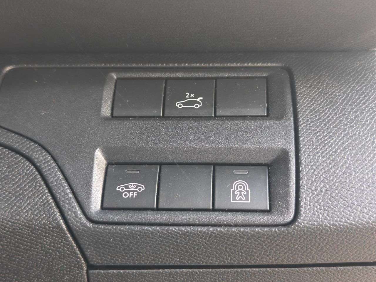 2018 PEUGEOT 3008 2018 PEUGEOT 3008