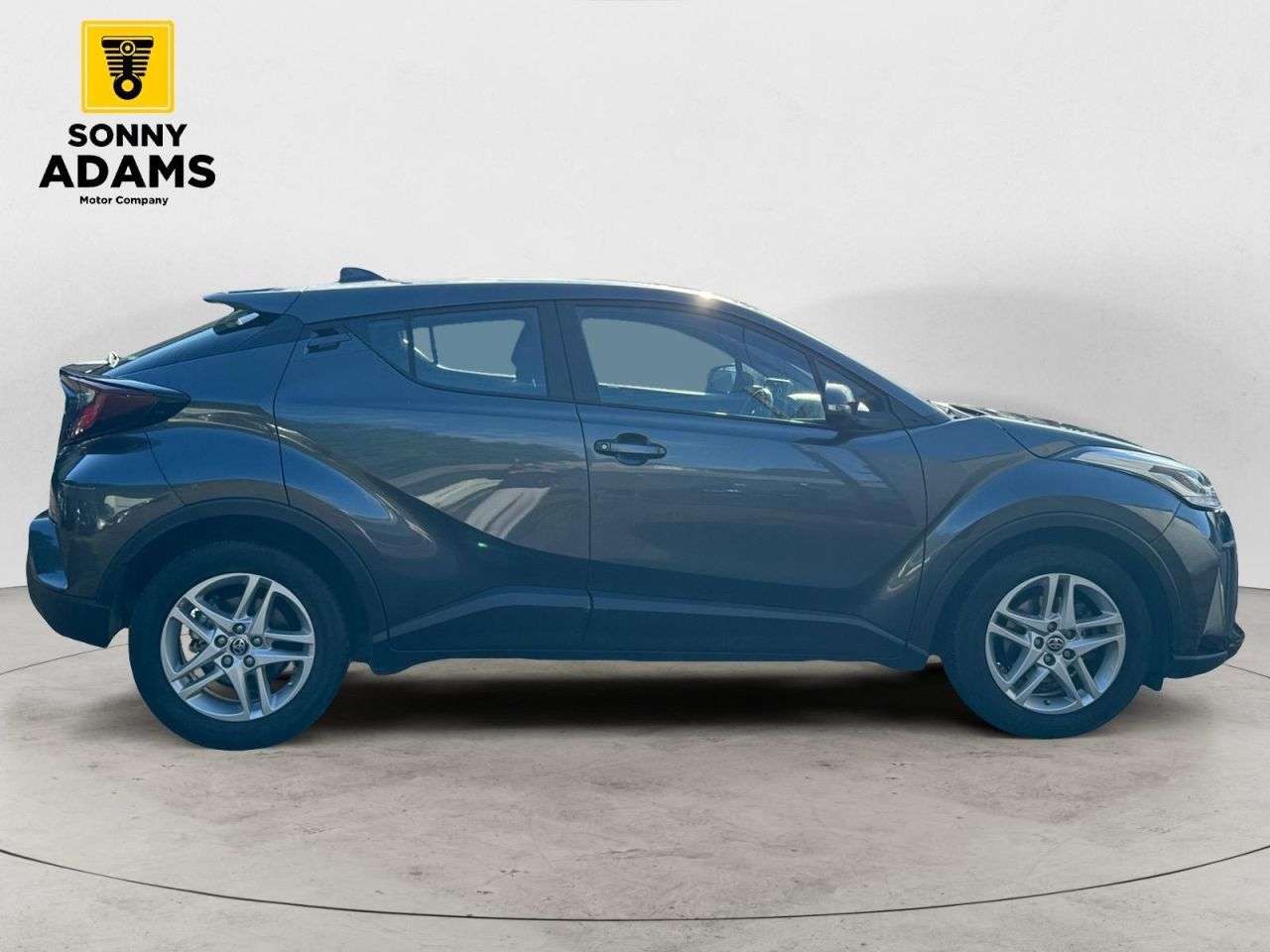 A 2023 TOYOTA C-HR 1.8 VVT-h GPF Icon SUV 5dr Petrol Hybrid CVT Euro 6 (s/s) (122 ps) A 2023 TOYOTA C-HR 1.8 VVT-h GPF Icon SUV 5dr Petrol Hybrid CVT Euro 6 (s/s) (122 ps)
