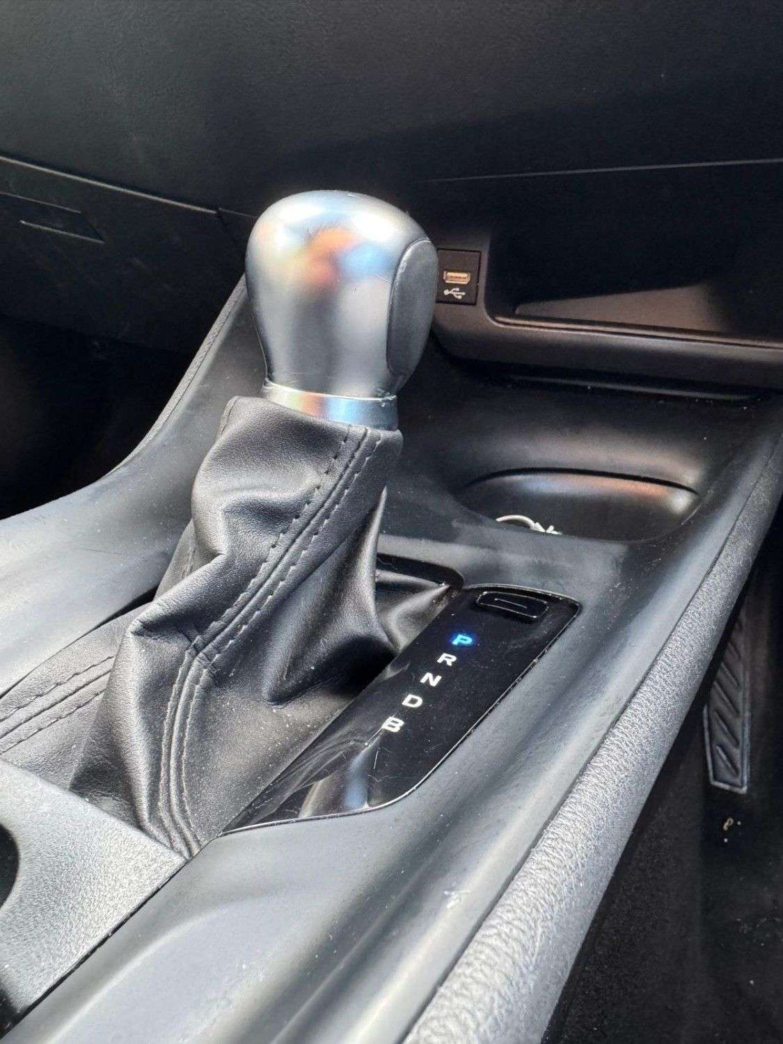 2023 TOYOTA C-HR 2023 TOYOTA C-HR