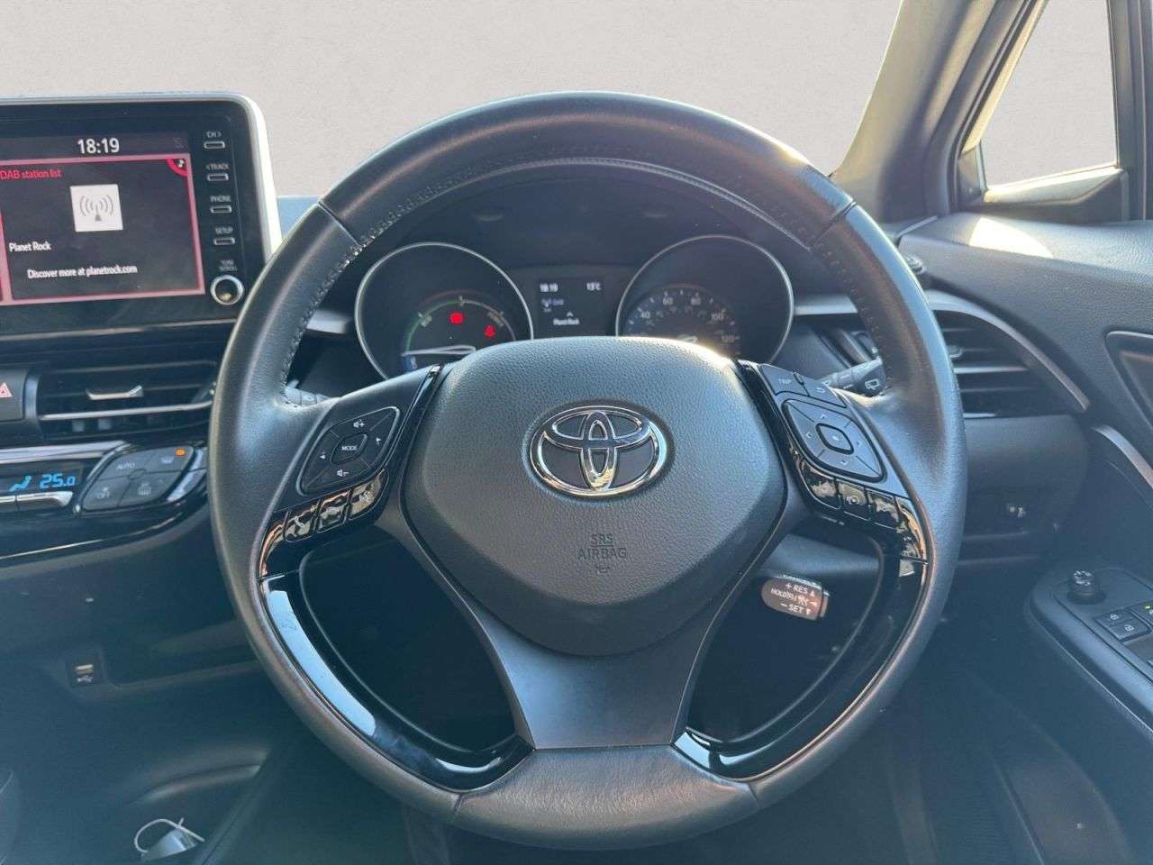 2023 TOYOTA C-HR 2023 TOYOTA C-HR
