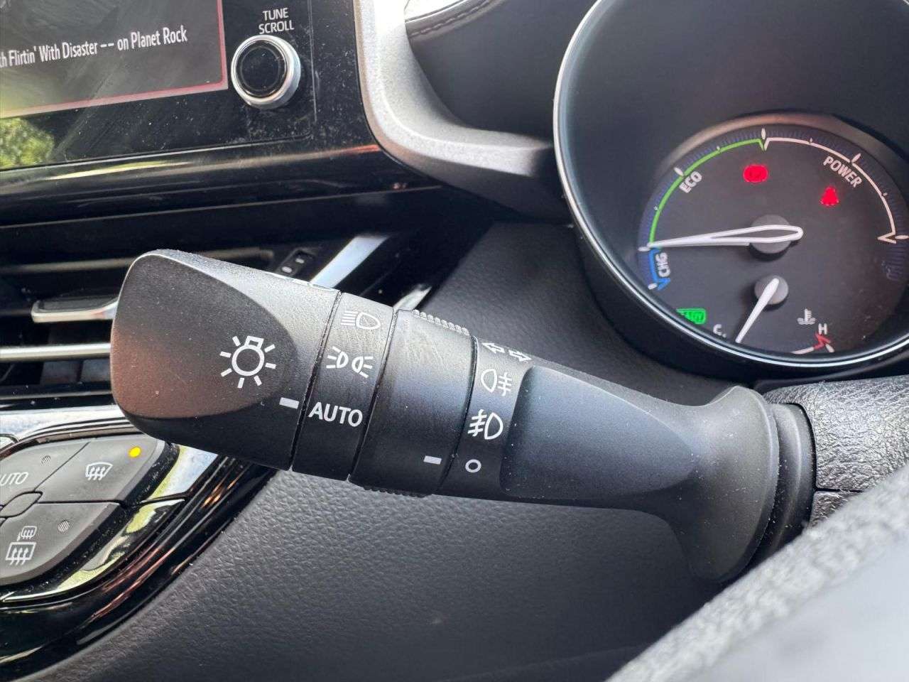 2023 TOYOTA C-HR 2023 TOYOTA C-HR