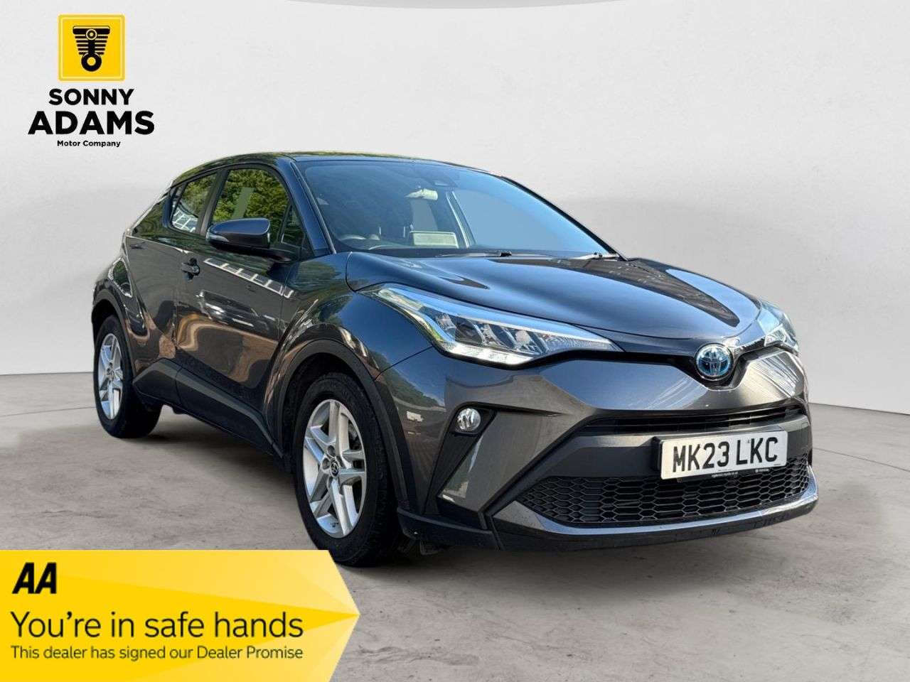 A 2023 TOYOTA C-HR 1.8 VVT-h GPF Icon SUV 5dr Petrol Hybrid CVT Euro 6 (s/s) (122 ps) A 2023 TOYOTA C-HR 1.8 VVT-h GPF Icon SUV 5dr Petrol Hybrid CVT Euro 6 (s/s) (122 ps)