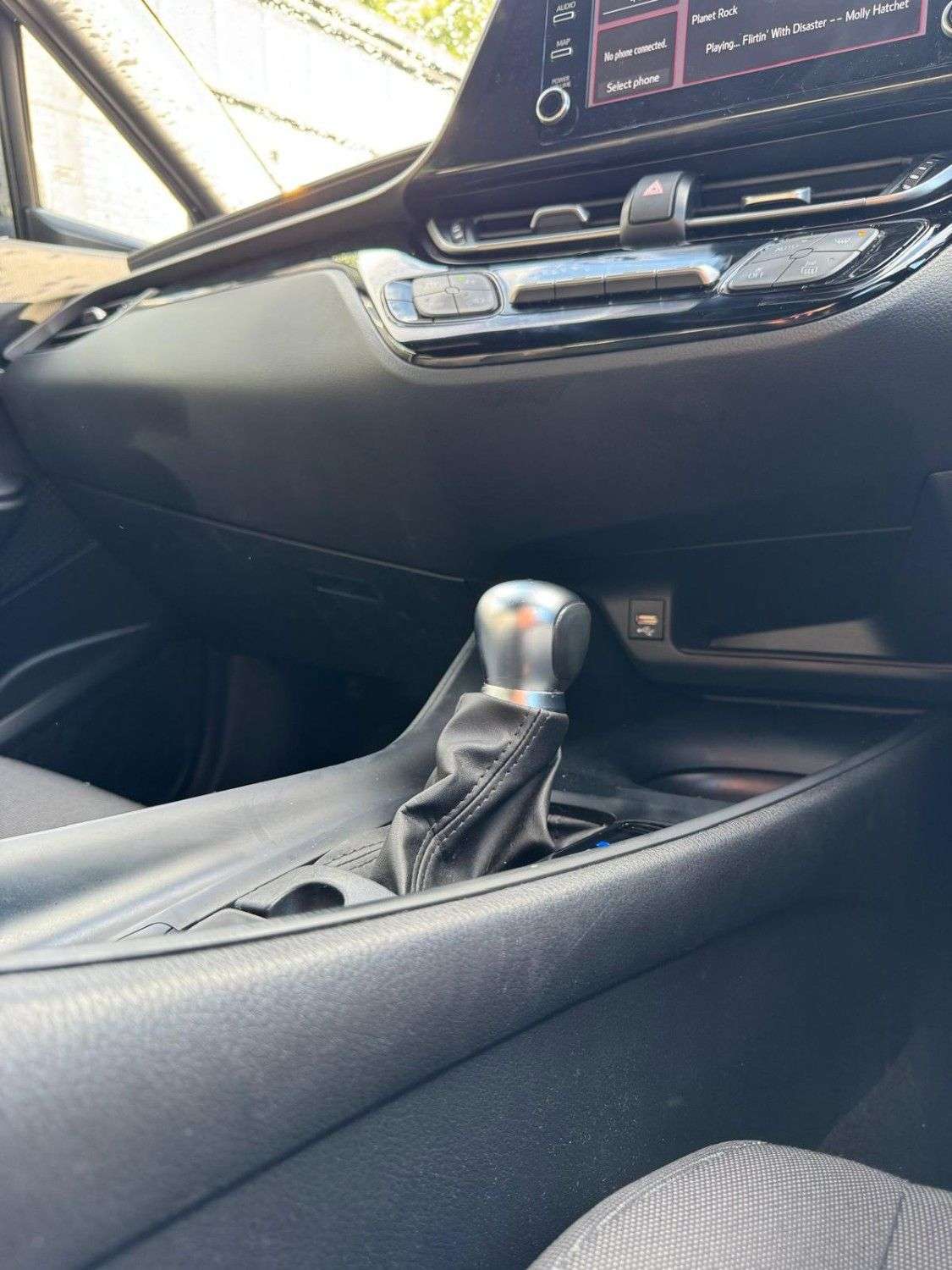2023 TOYOTA C-HR 2023 TOYOTA C-HR